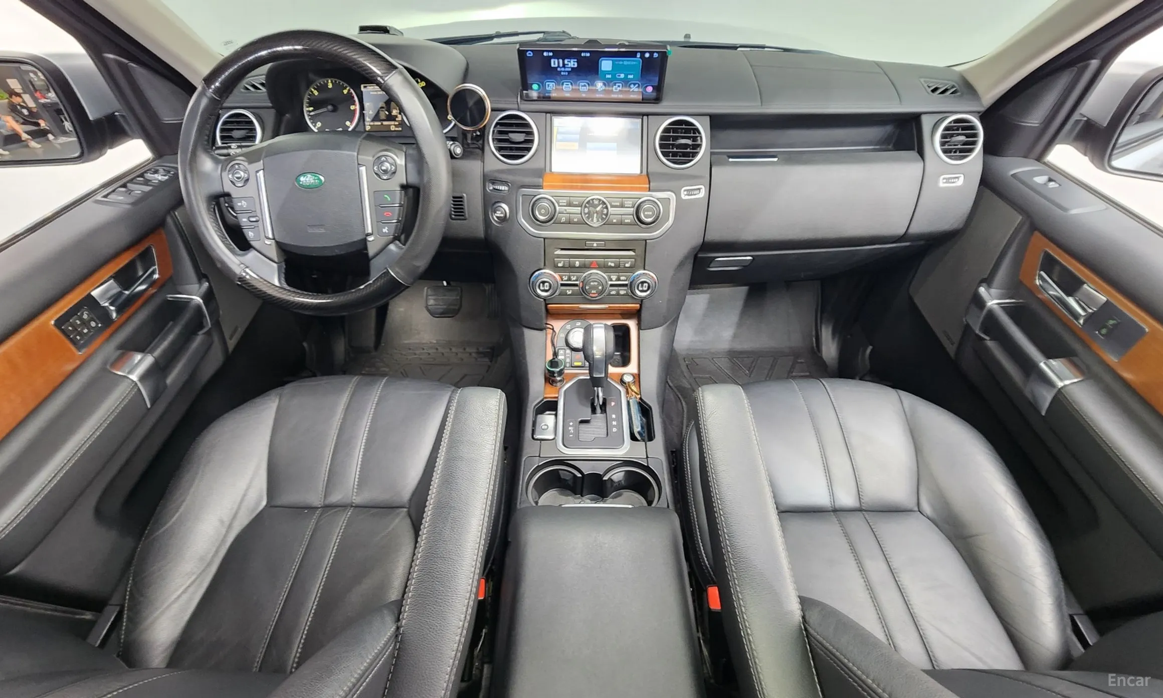 Land Rover Discovery 4 превью 7
