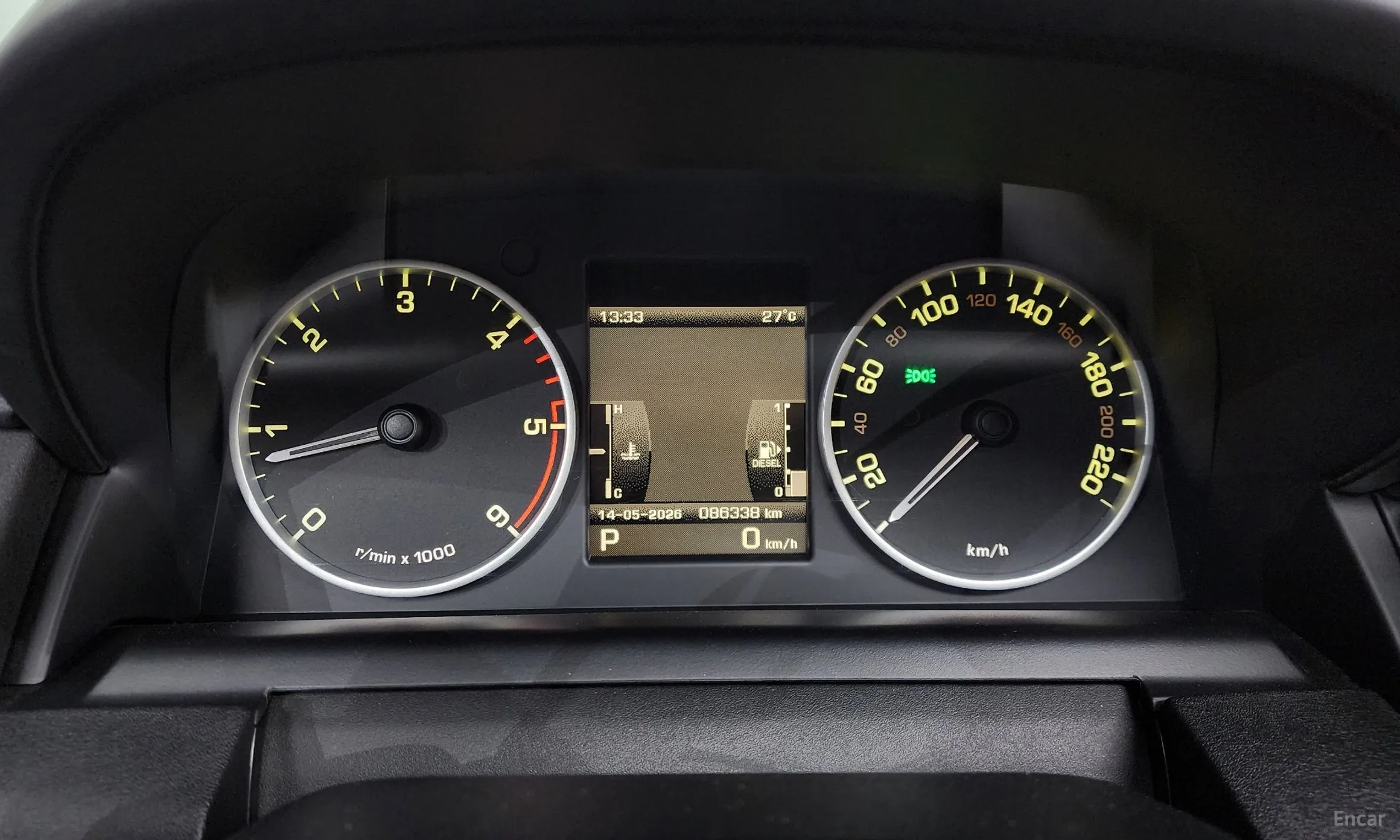 Land Rover Discovery 4 превью 8