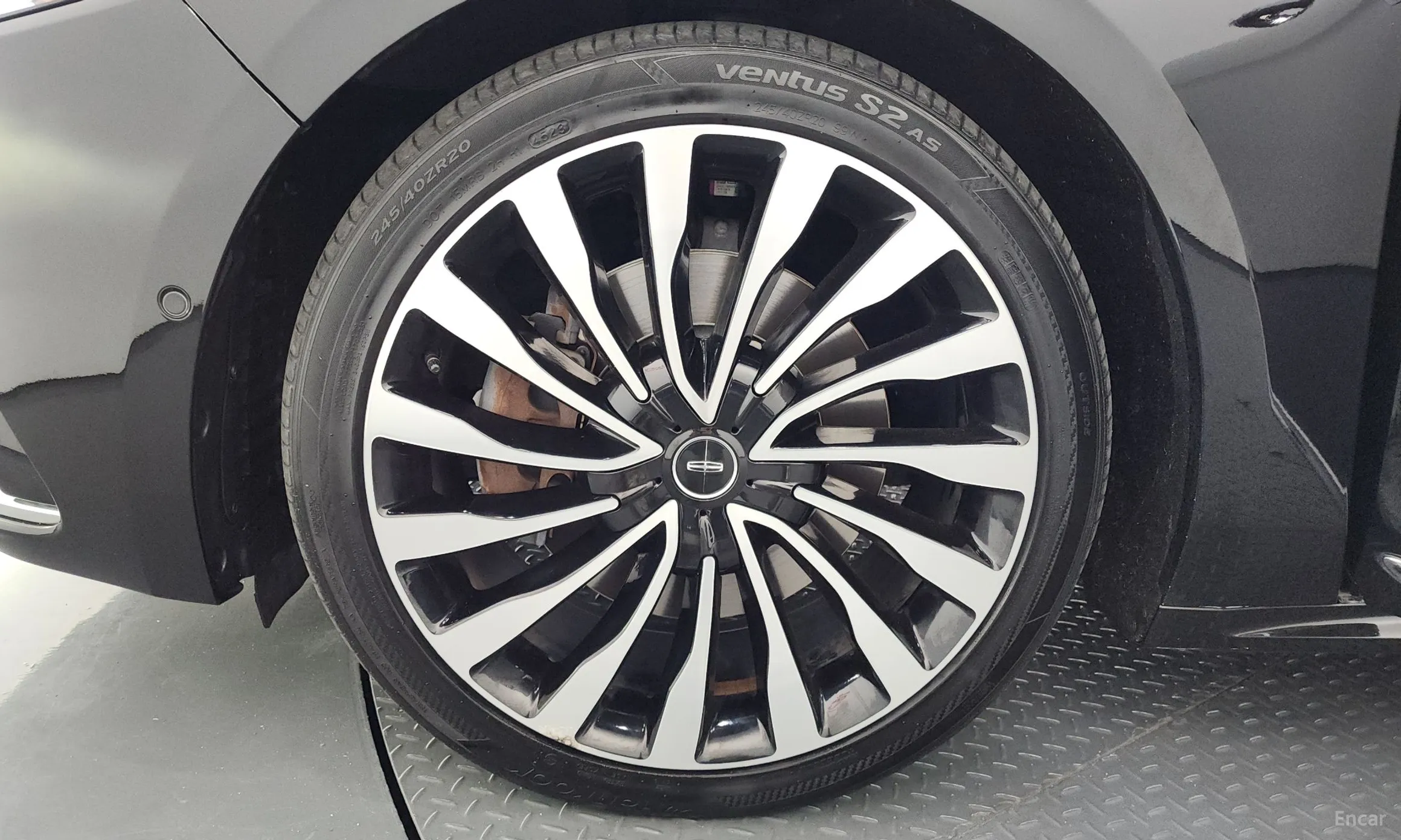 Lincoln Continental Gen 10 превью 5