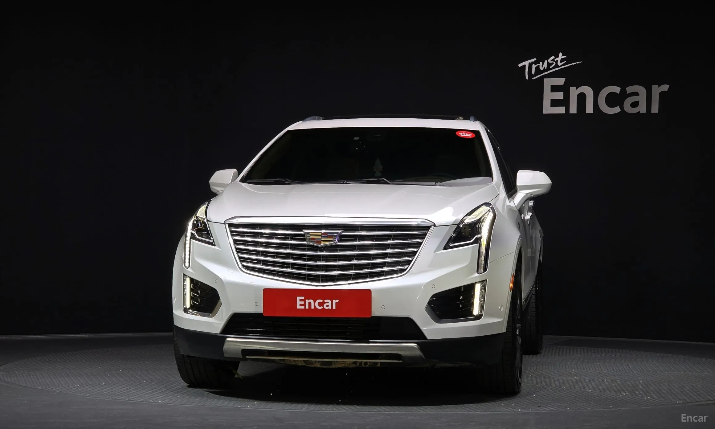 Cadillac XT5 превью 3