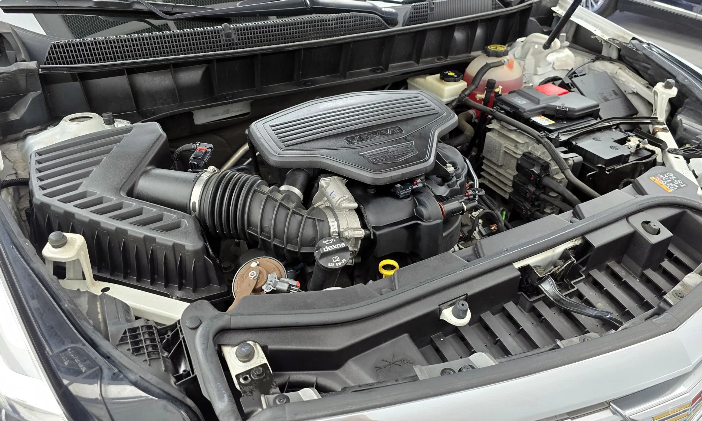 Cadillac XT5 превью 6