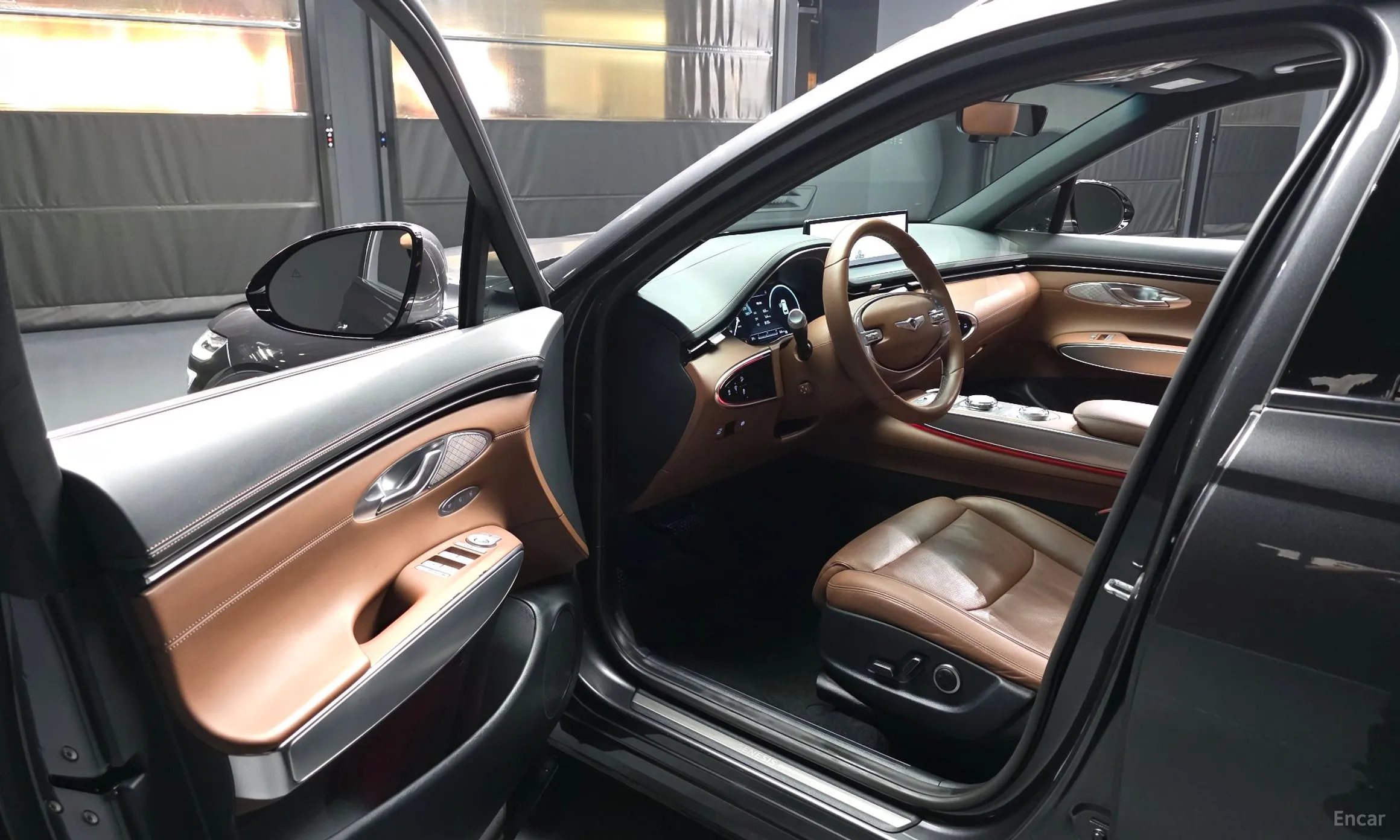 Genesis GV70 превью 10