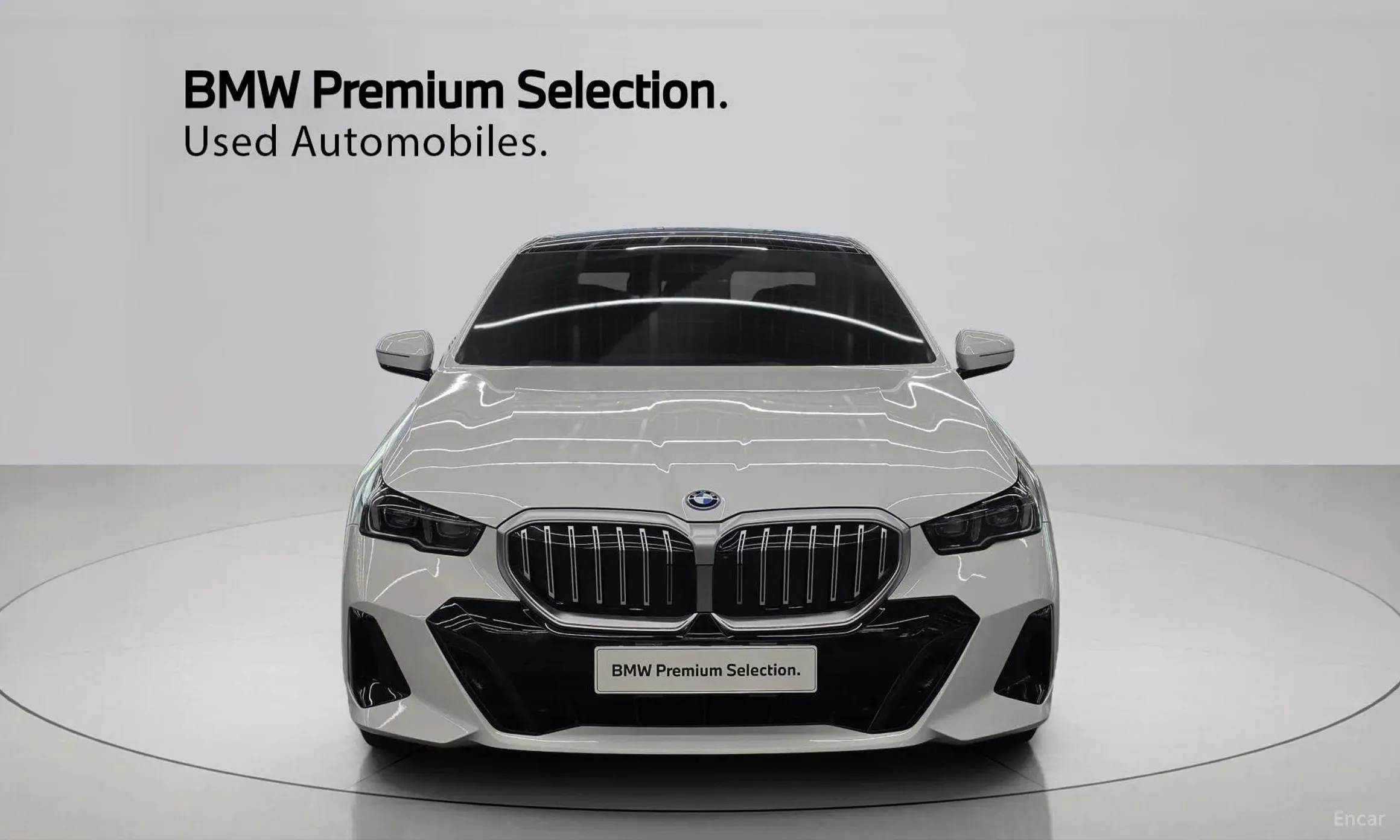 BMW 5 Series (G60) превью 3