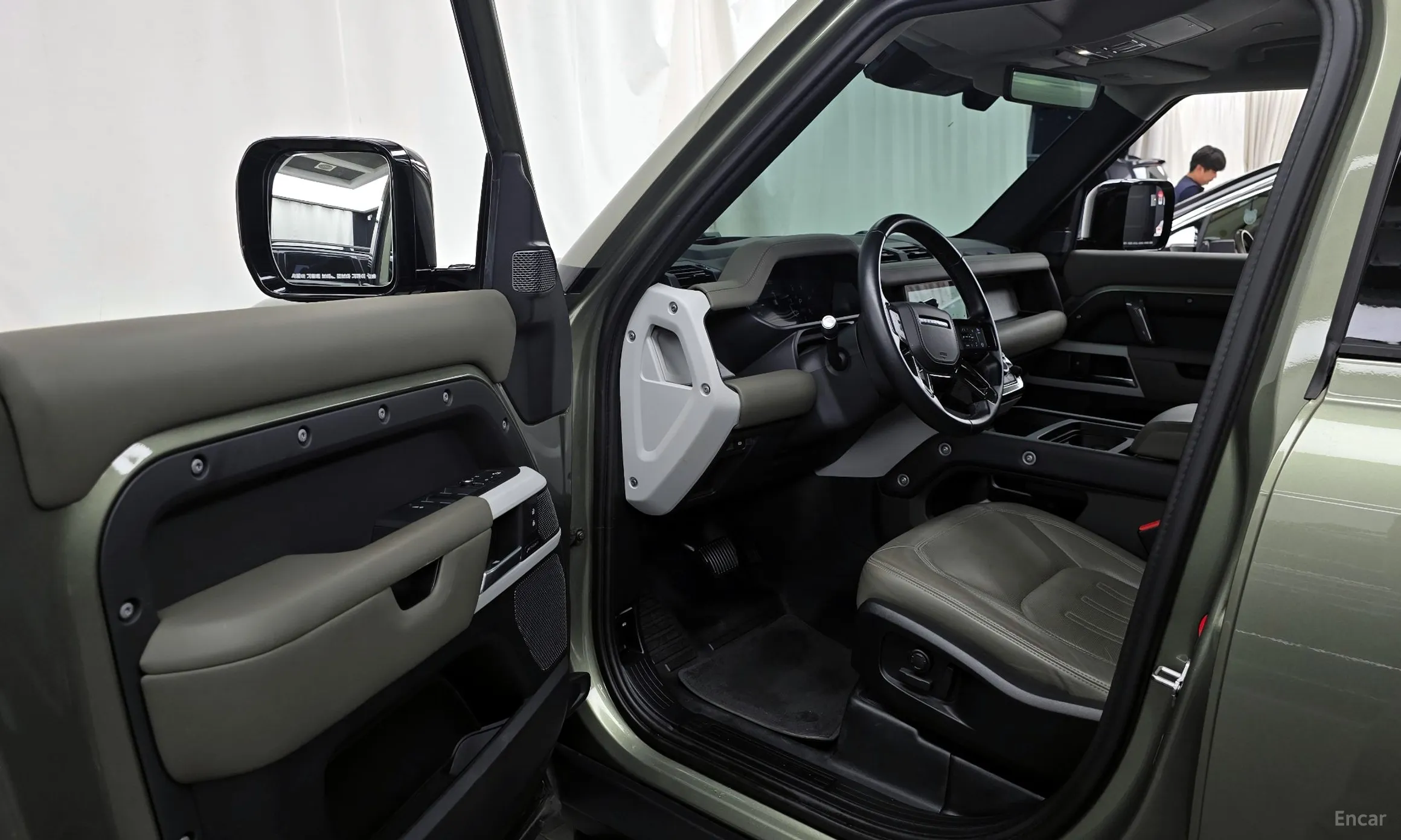Land Rover Defender (L663) превью 10