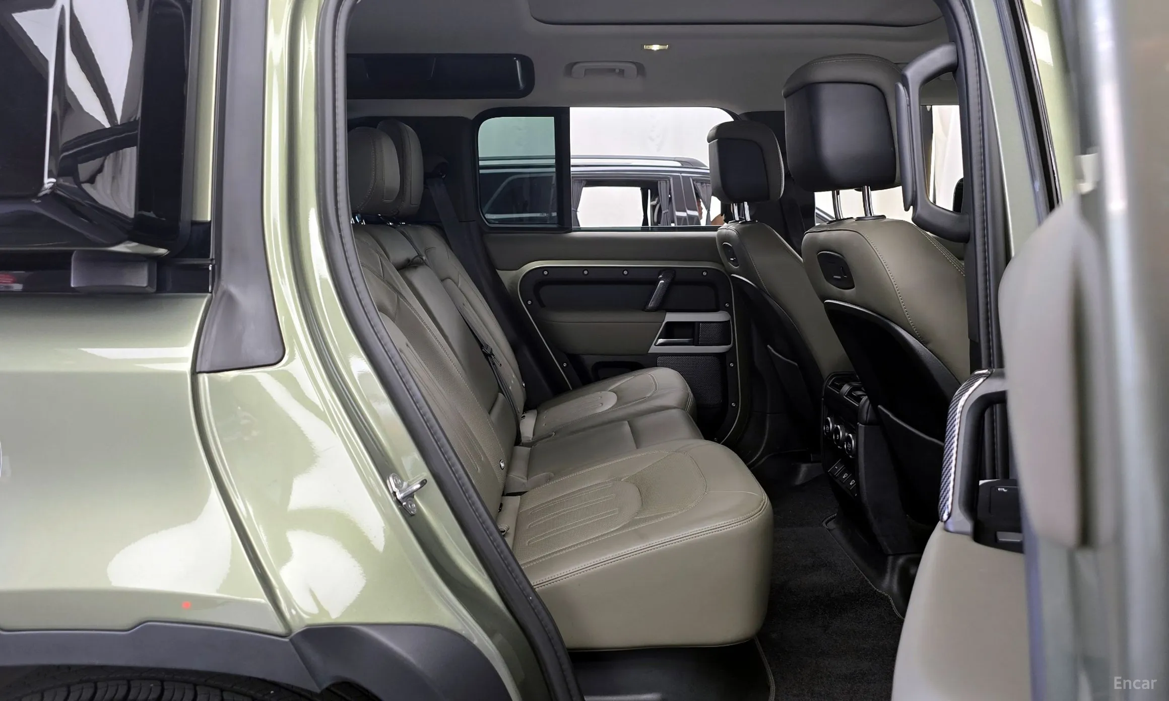 Land Rover Defender (L663) превью 11