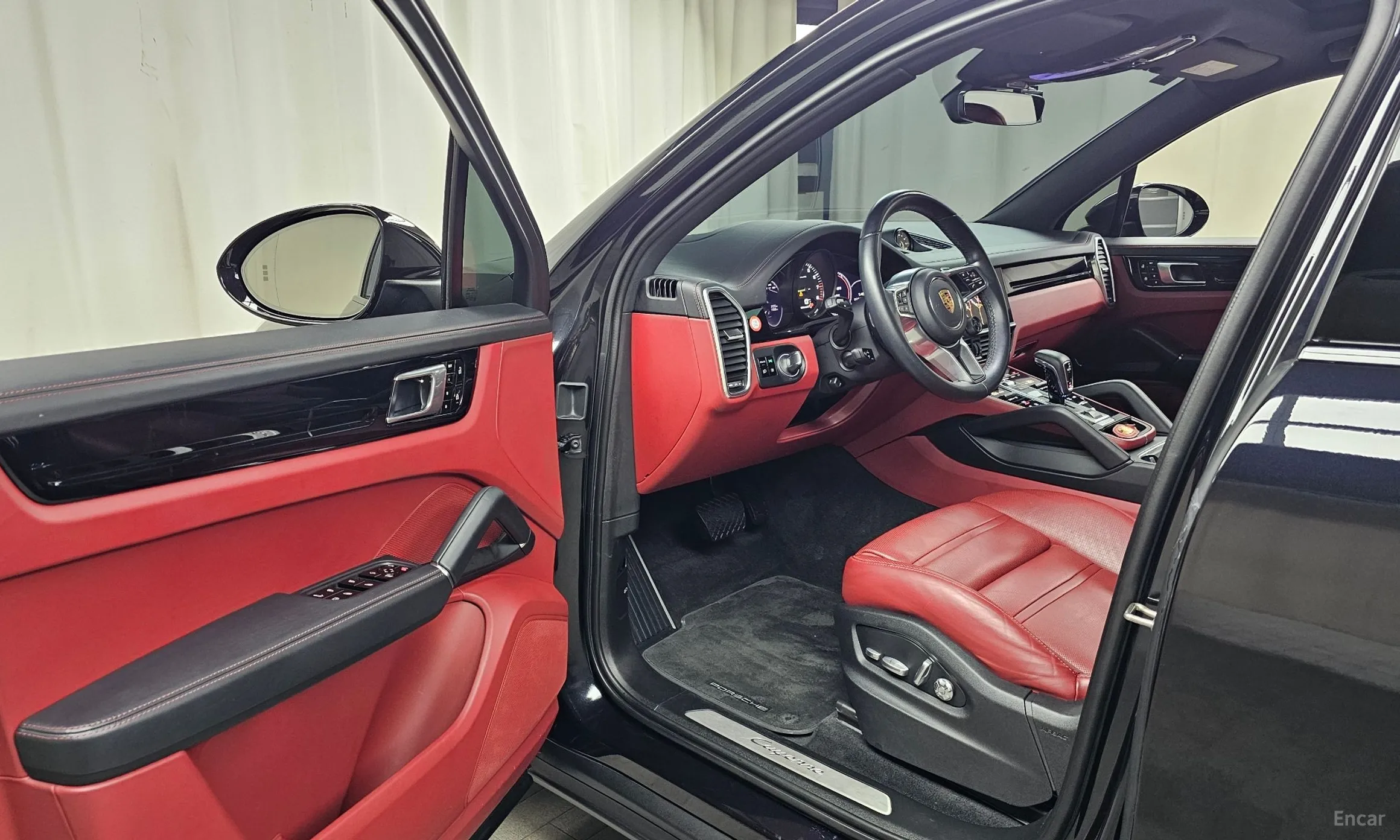 Porsche Cayenne (PO536) превью 10