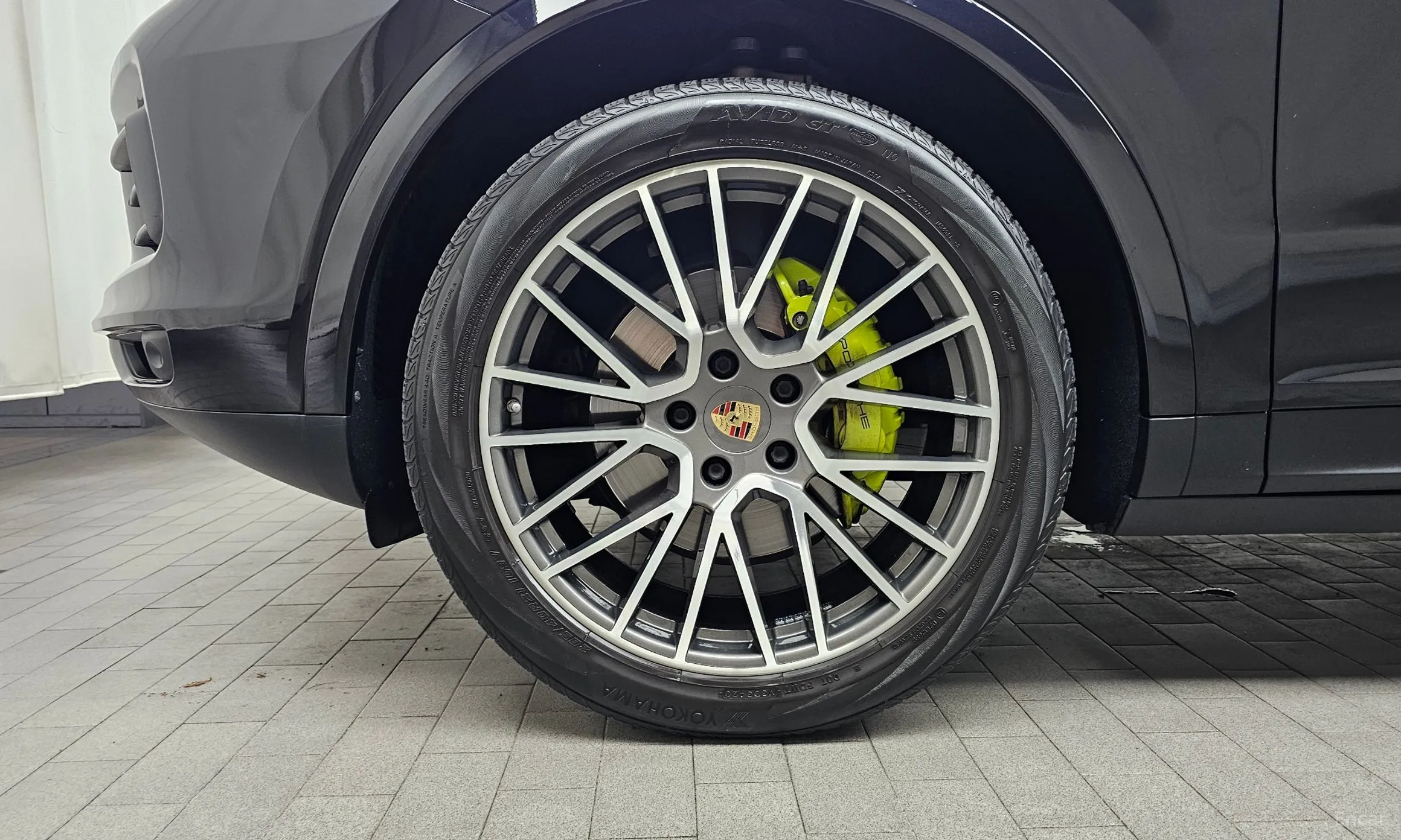 Porsche Cayenne (PO536) превью 5