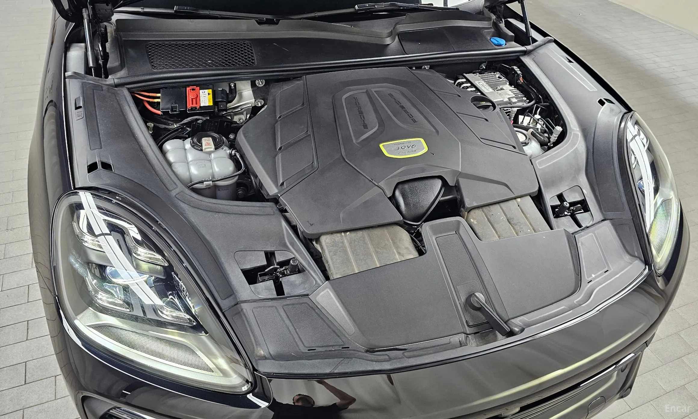 Porsche Cayenne (PO536) превью 6