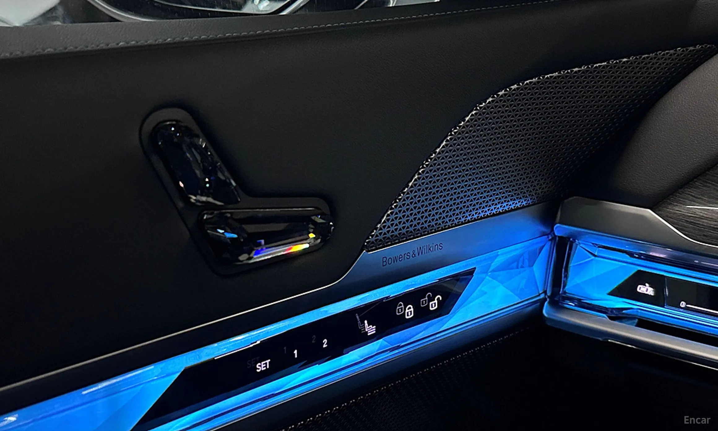 BMW 7 Series (G70) превью 11