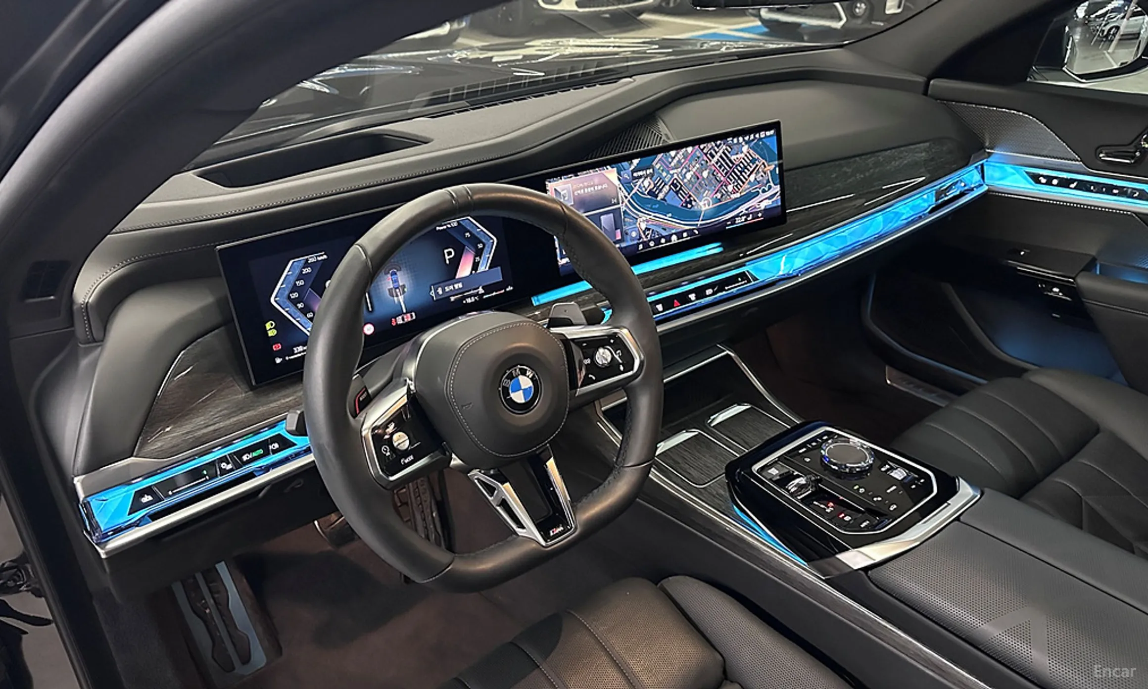 BMW 7 Series (G70) превью 12