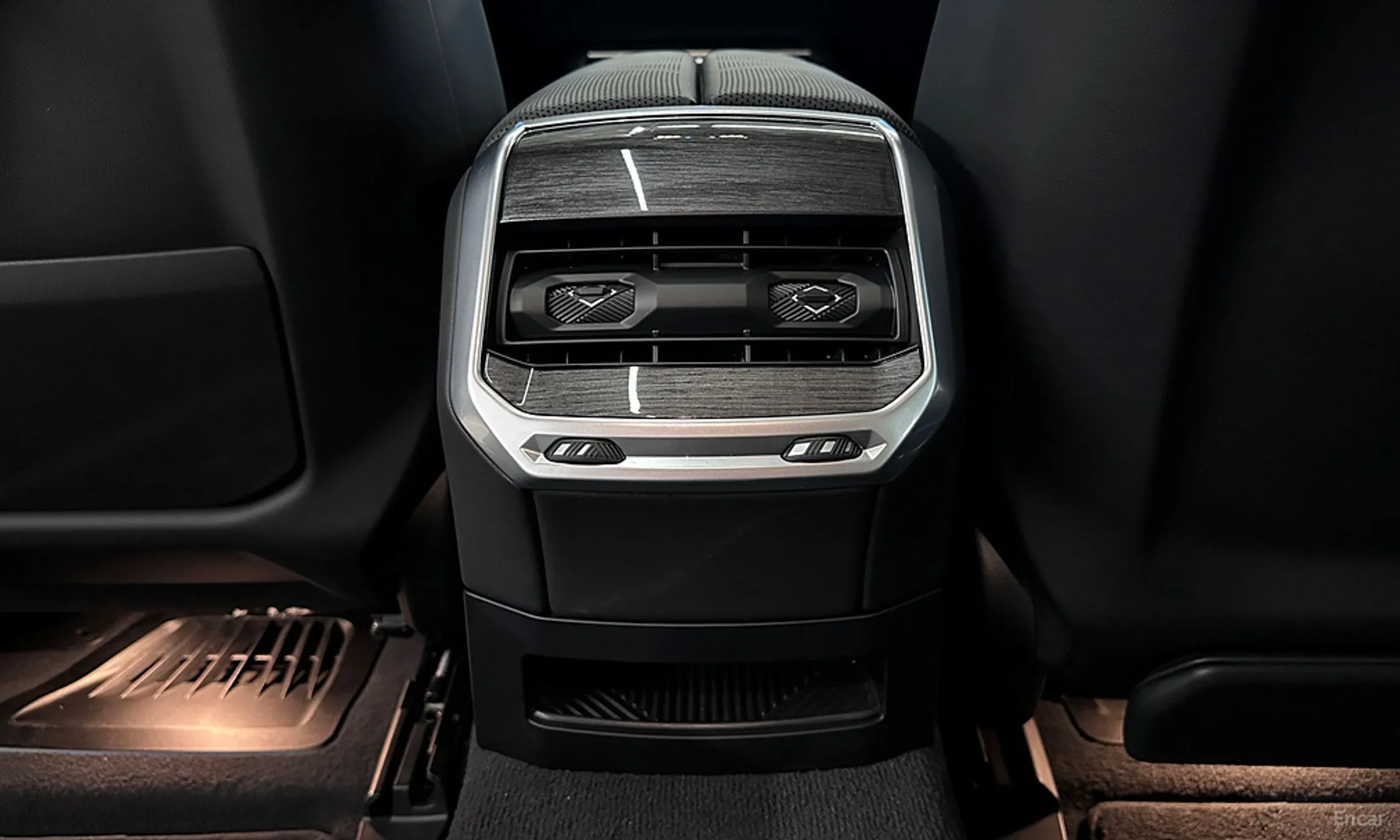 BMW 7 Series (G70) превью 19