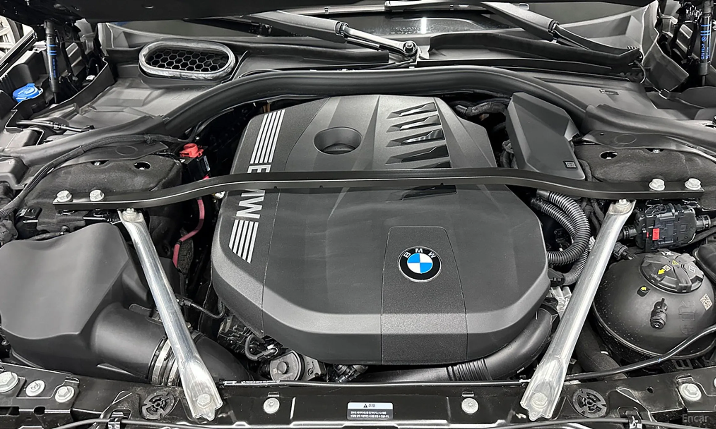 BMW 7 Series (G70) превью 6