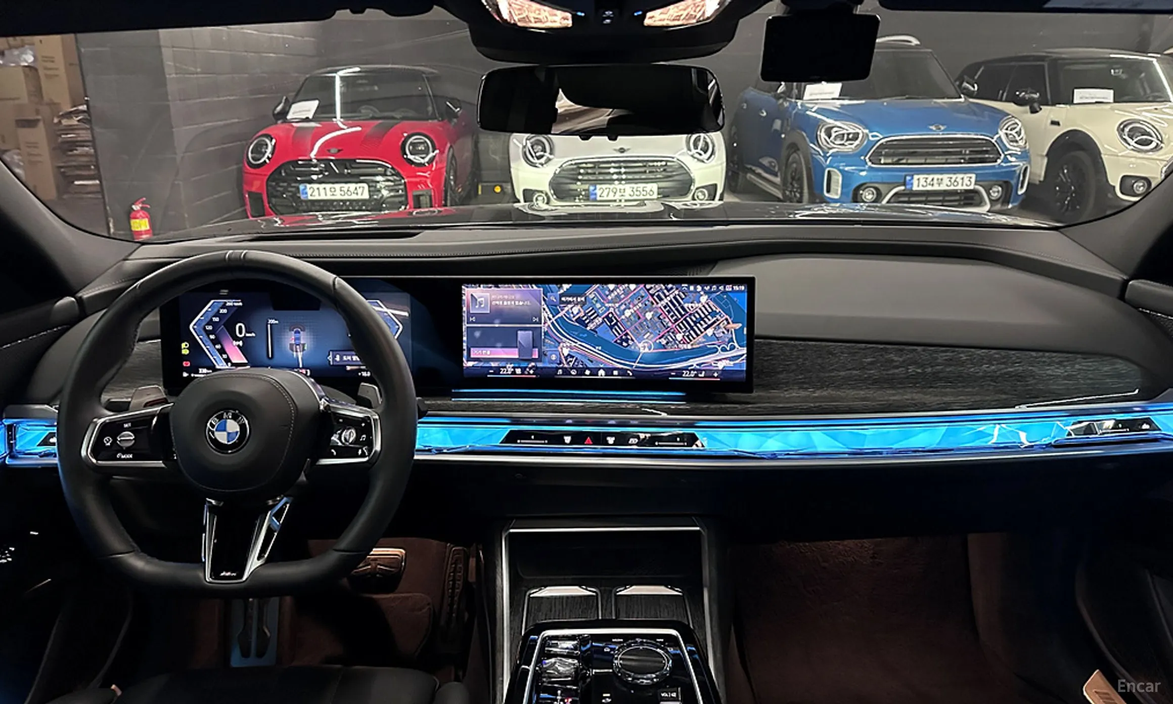 BMW 7 Series (G70) превью 7