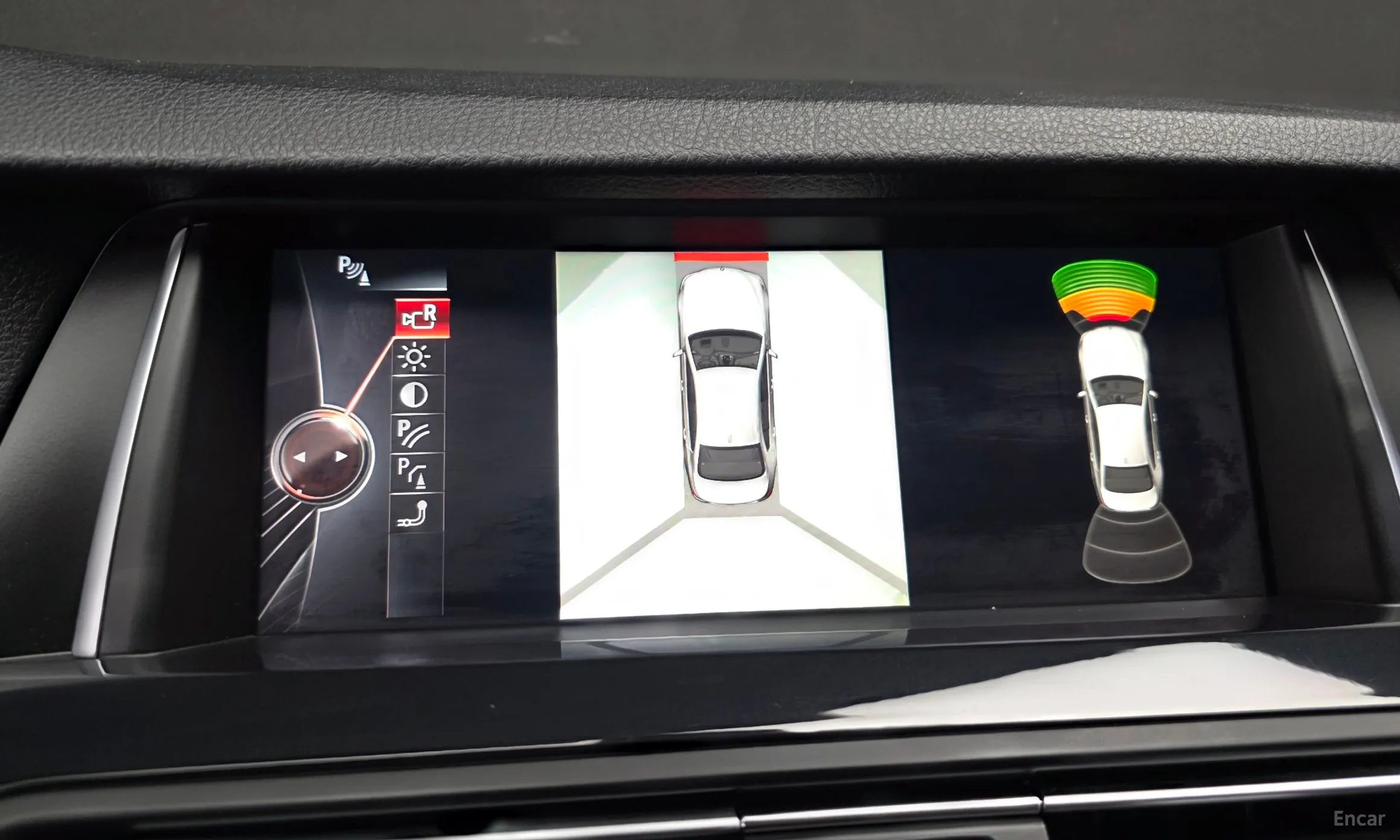 BMW 5 Series (F10) превью 18