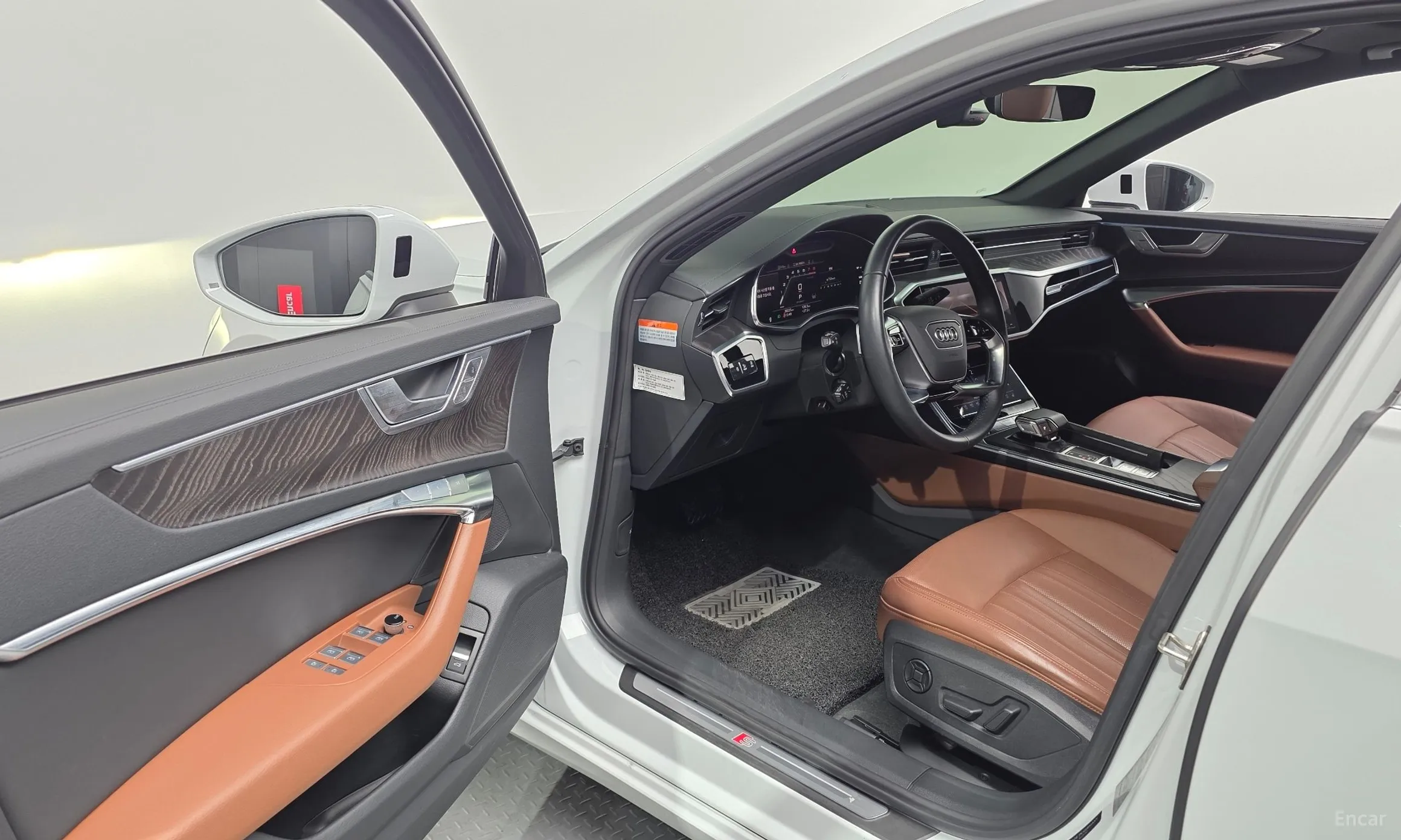 Audi A6 (C8) превью 10