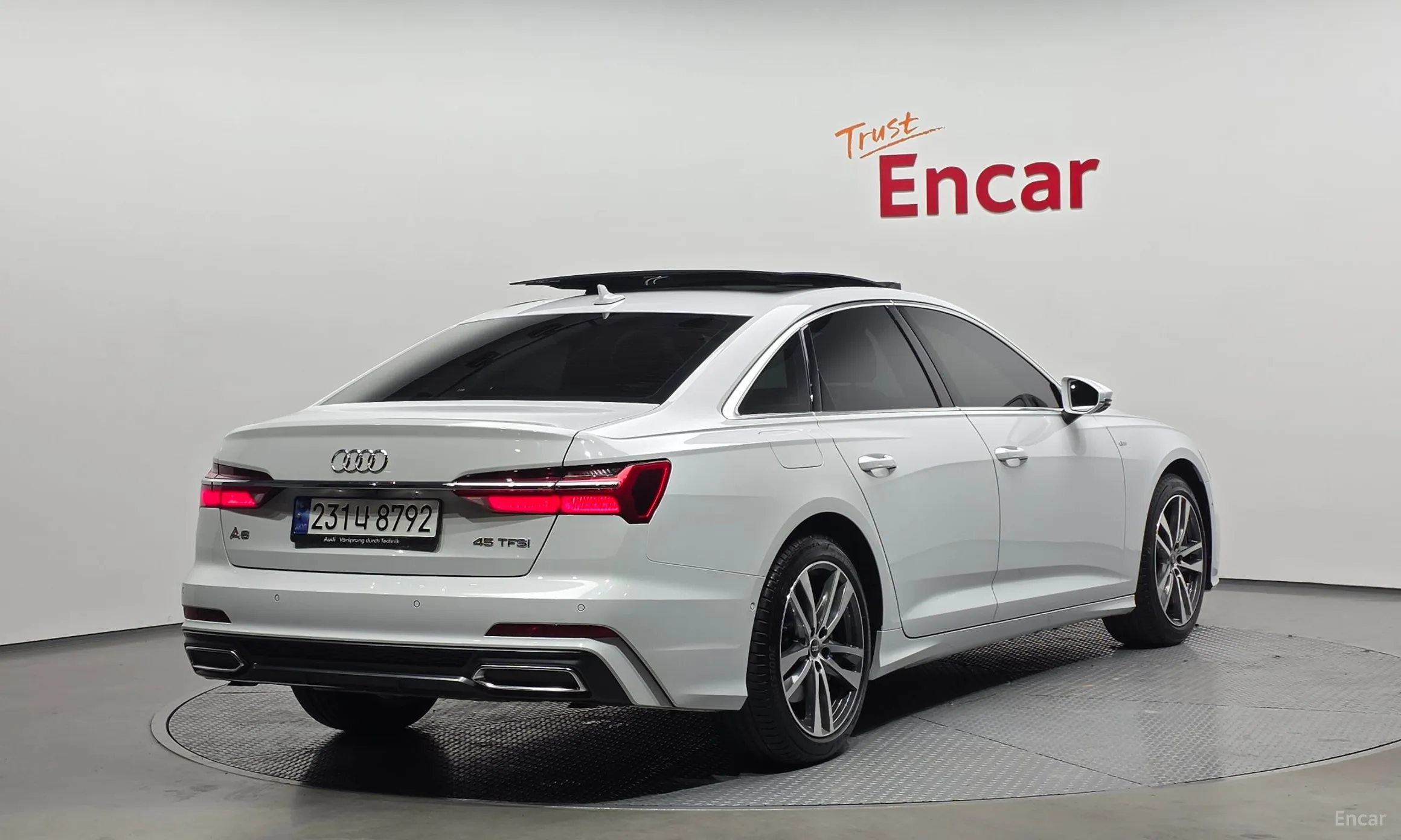 Audi A6 (C8) превью 2