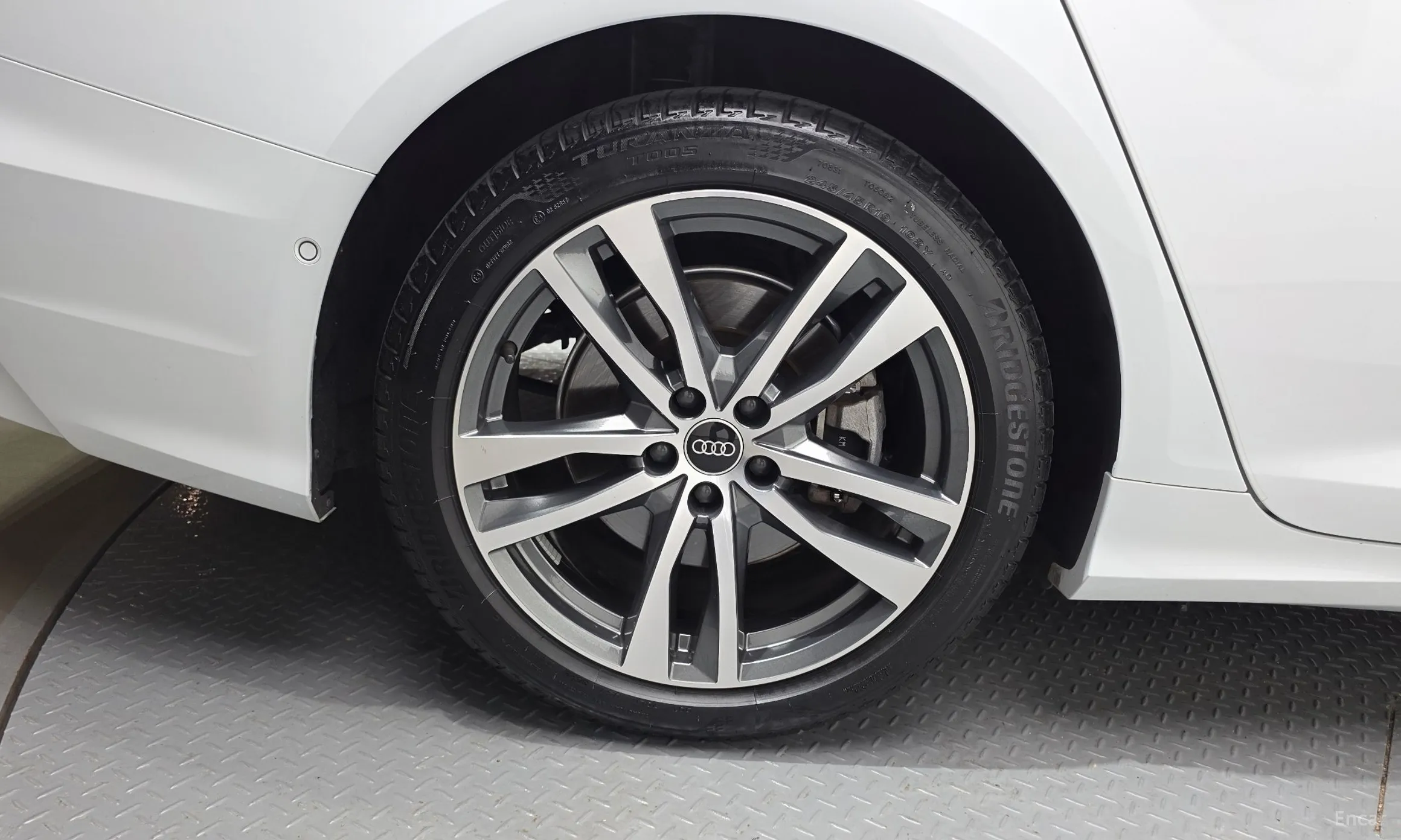 Audi A6 (C8) превью 5