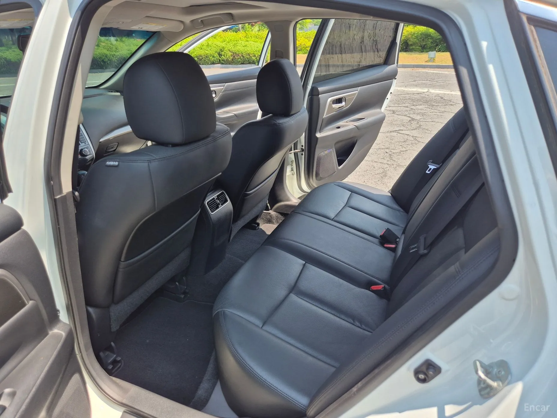 Nissan Altima превью 14