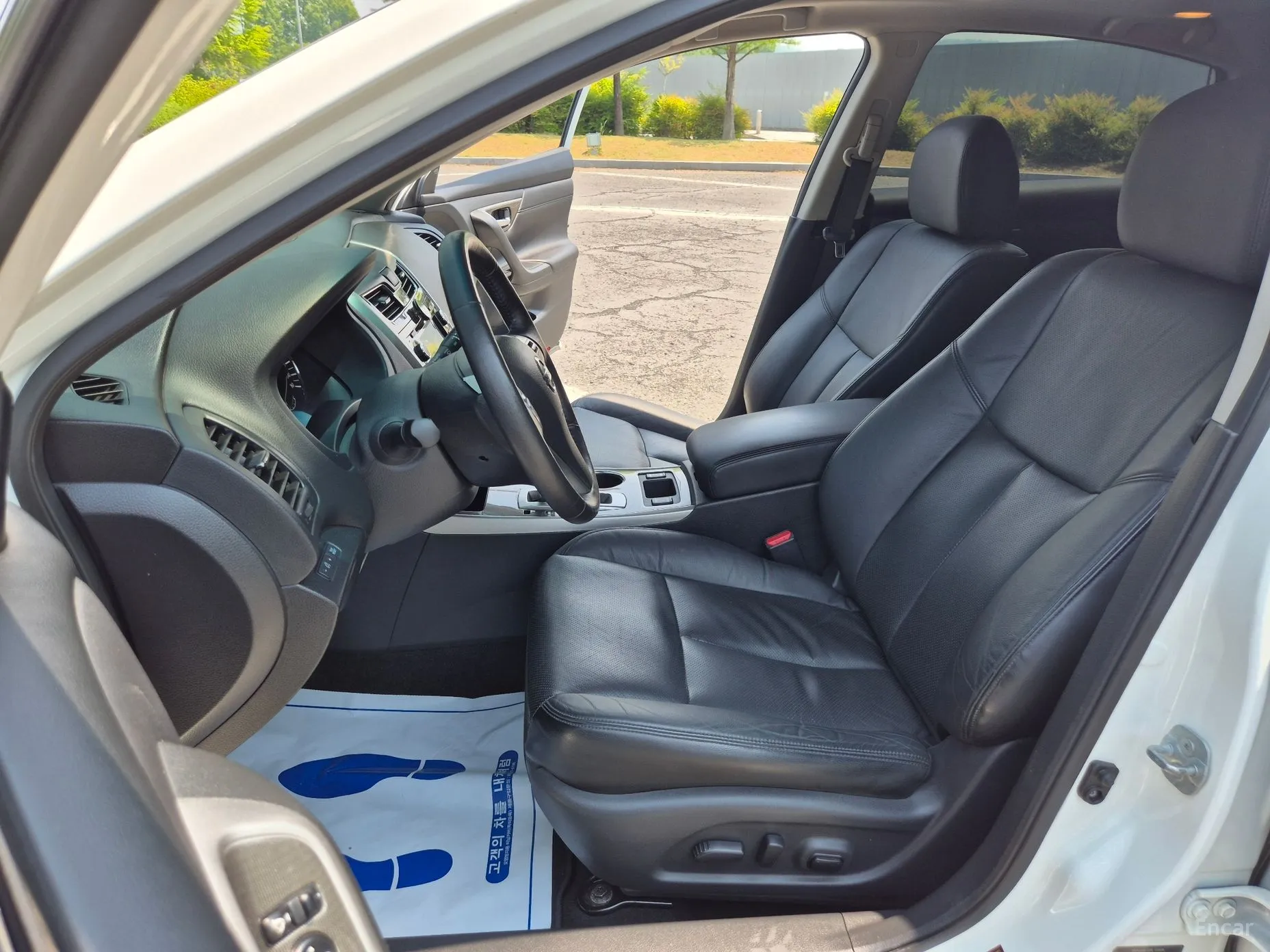 Nissan Altima превью 6