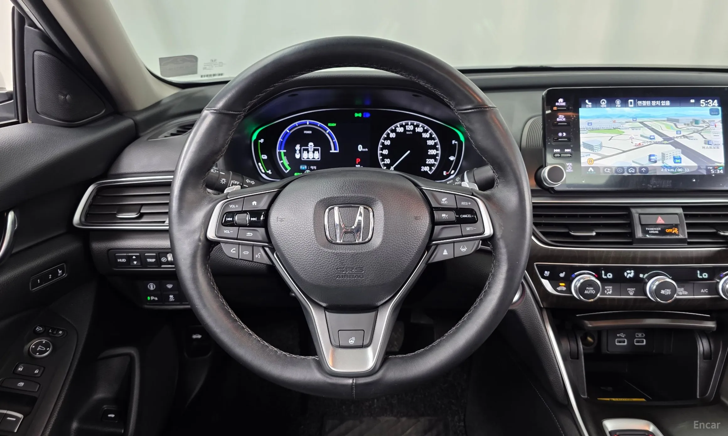 Honda Accord 10th Generation превью 13