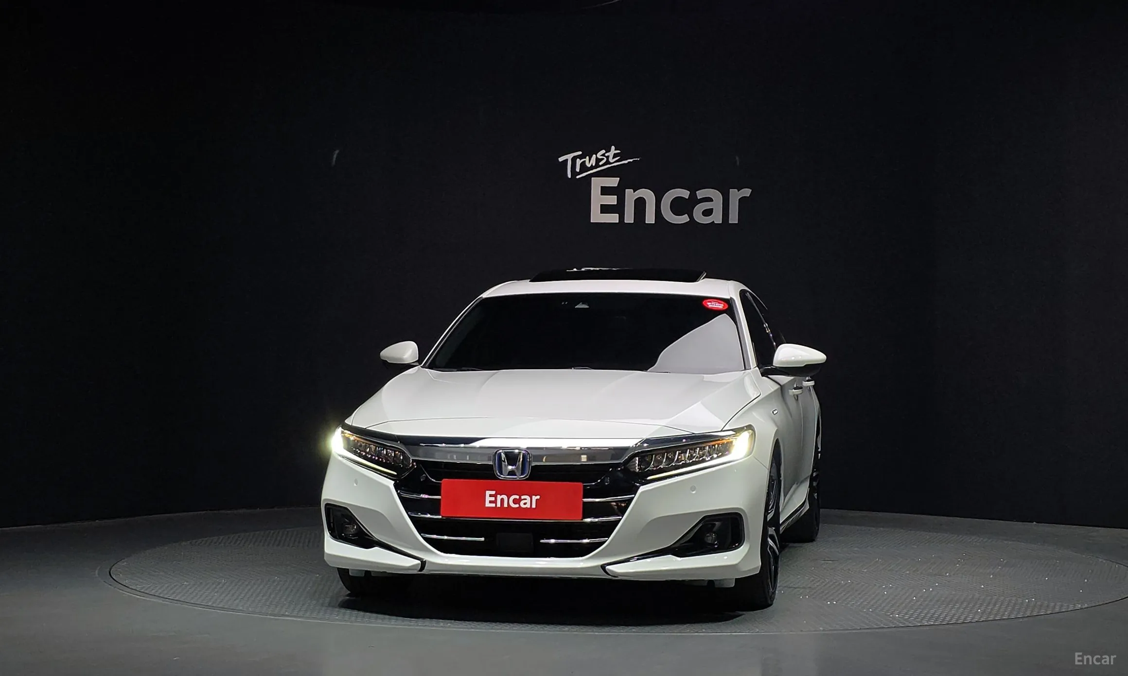 Honda Accord 10th Generation превью 3