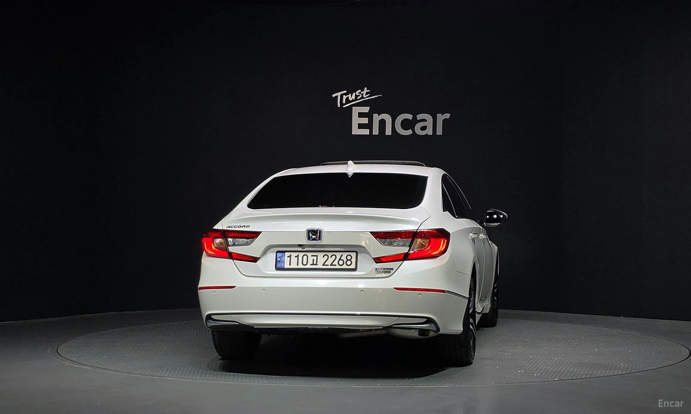 Honda Accord 10th Generation превью 4