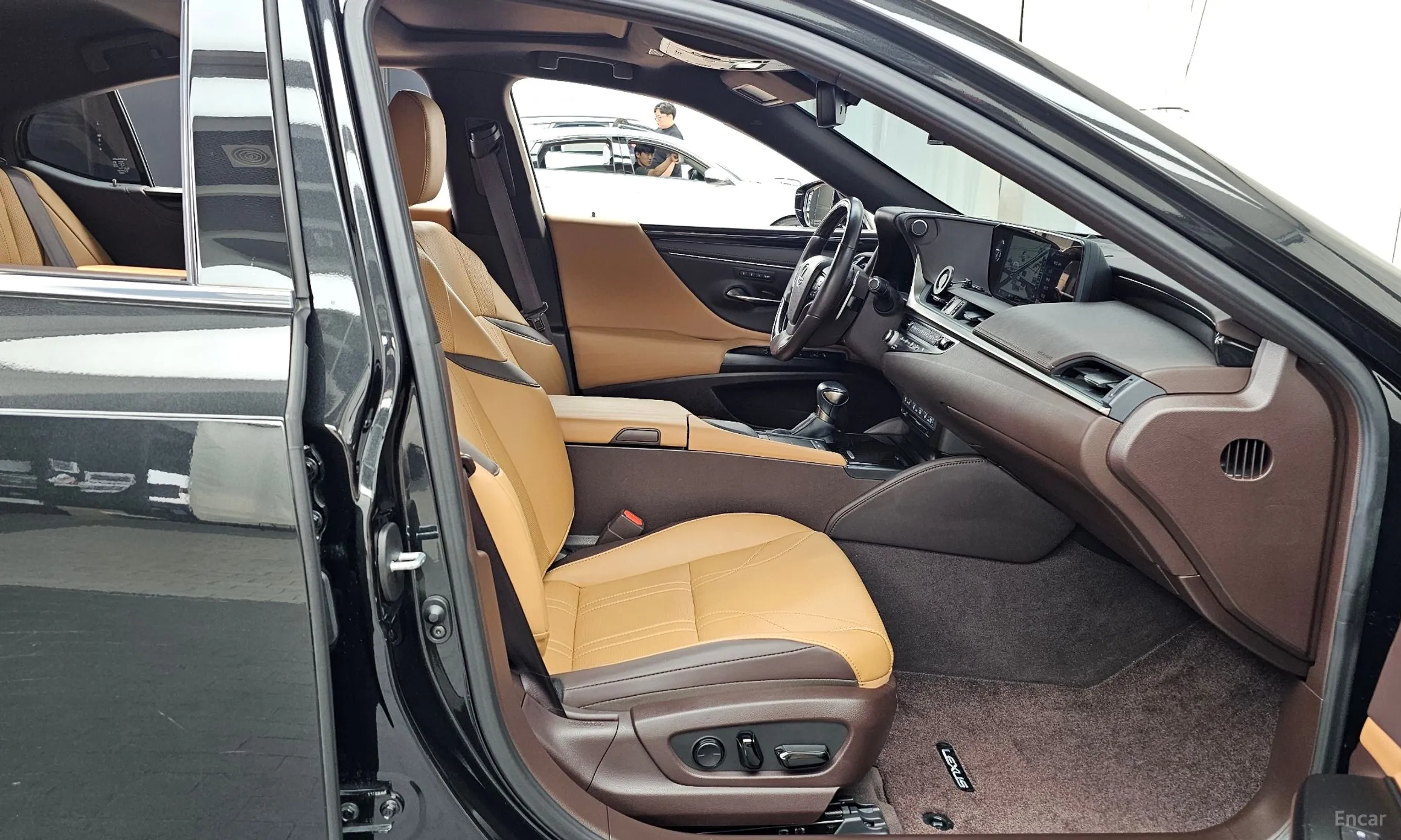 Lexus ES300h 7th Generation превью 11