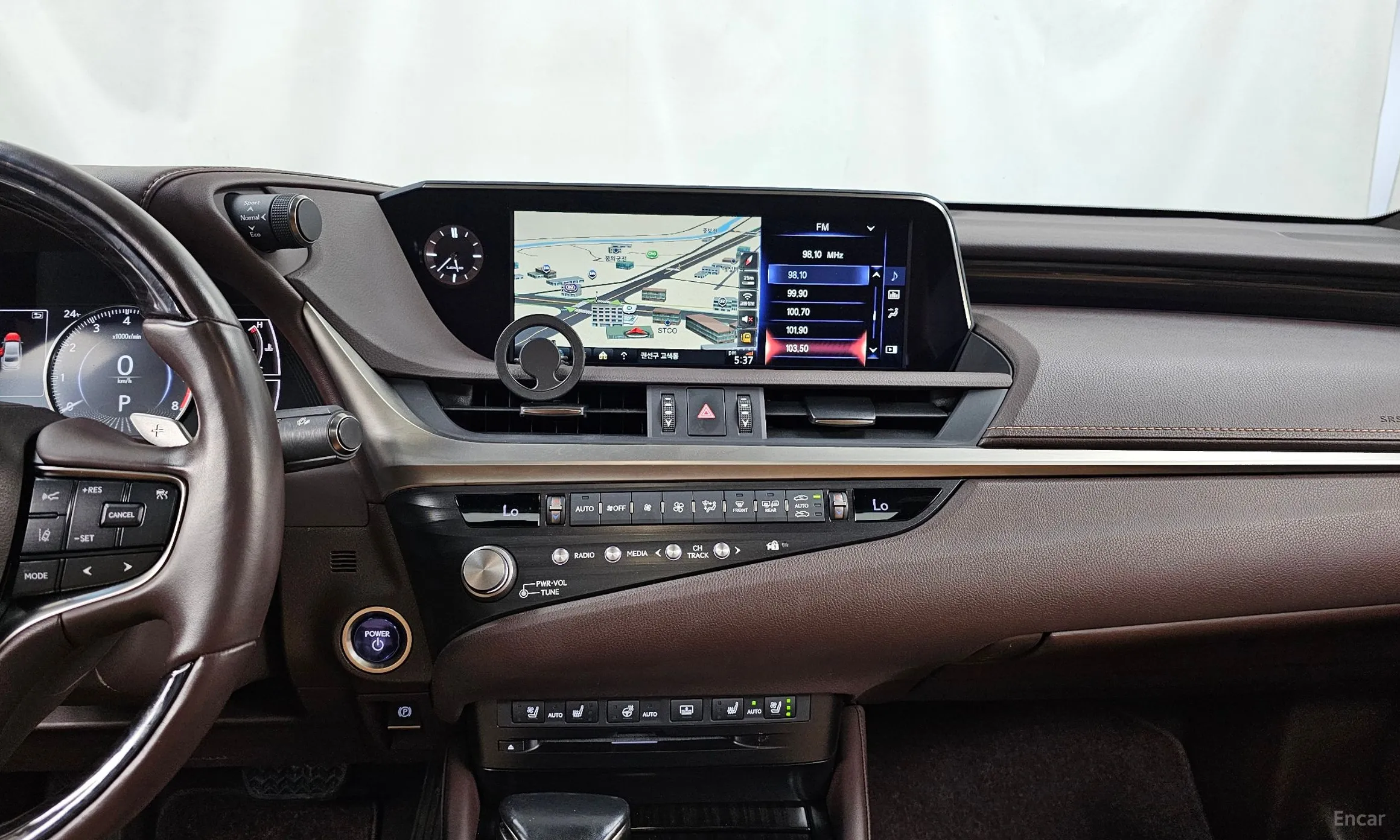Lexus ES300h 7th Generation превью 14