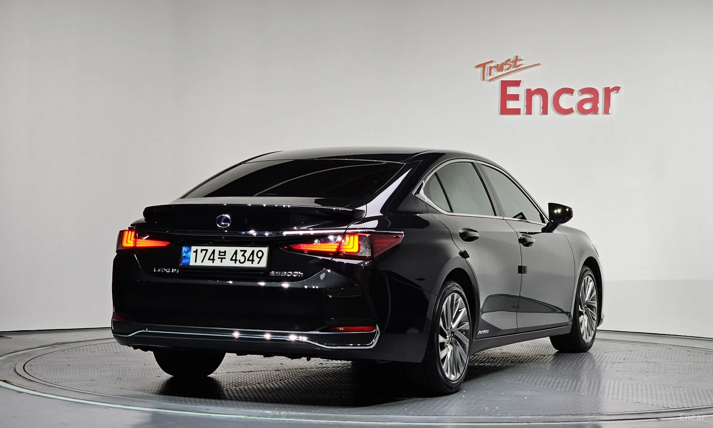 Lexus ES300h 7th Generation превью 2
