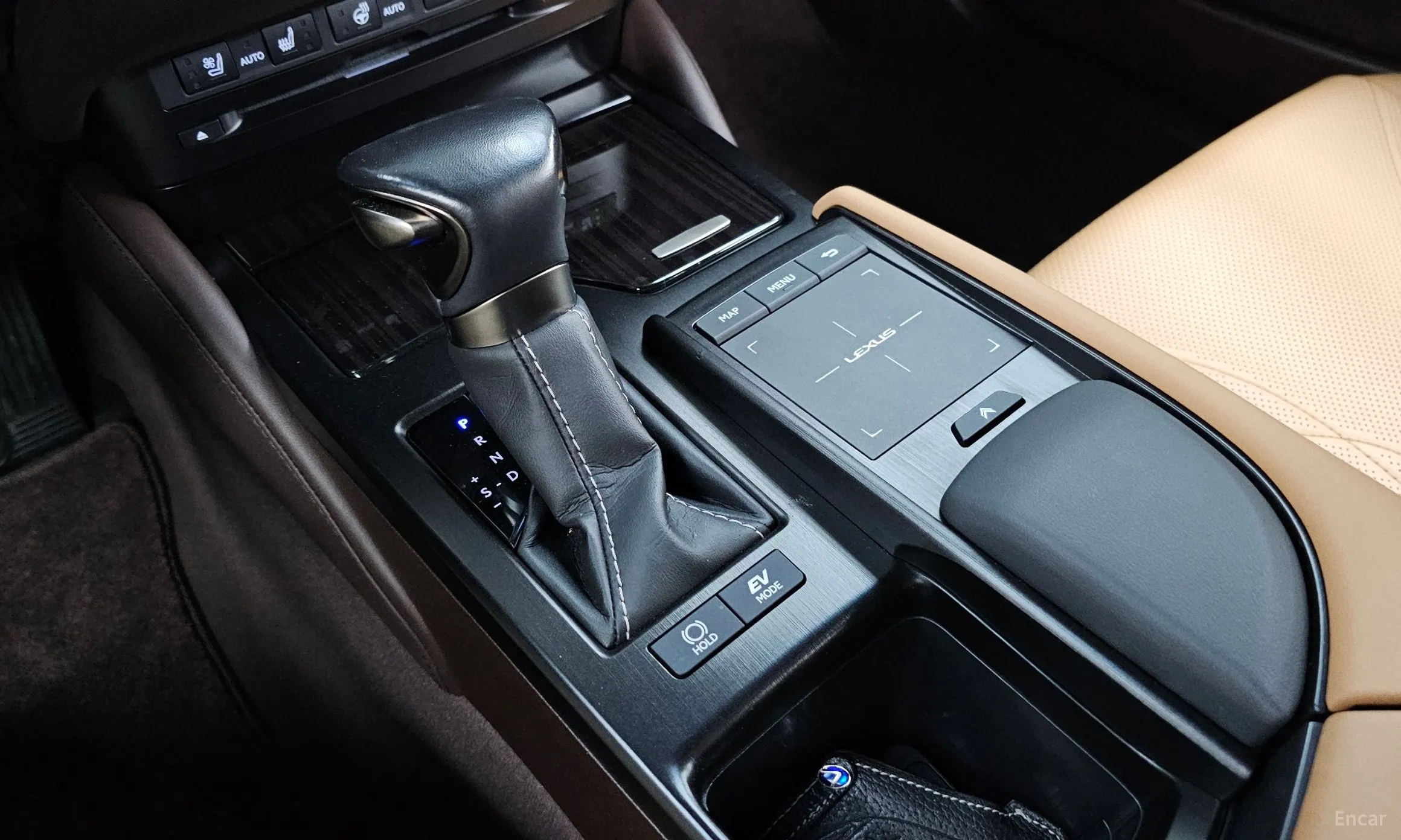 Lexus ES300h 7th Generation превью 9