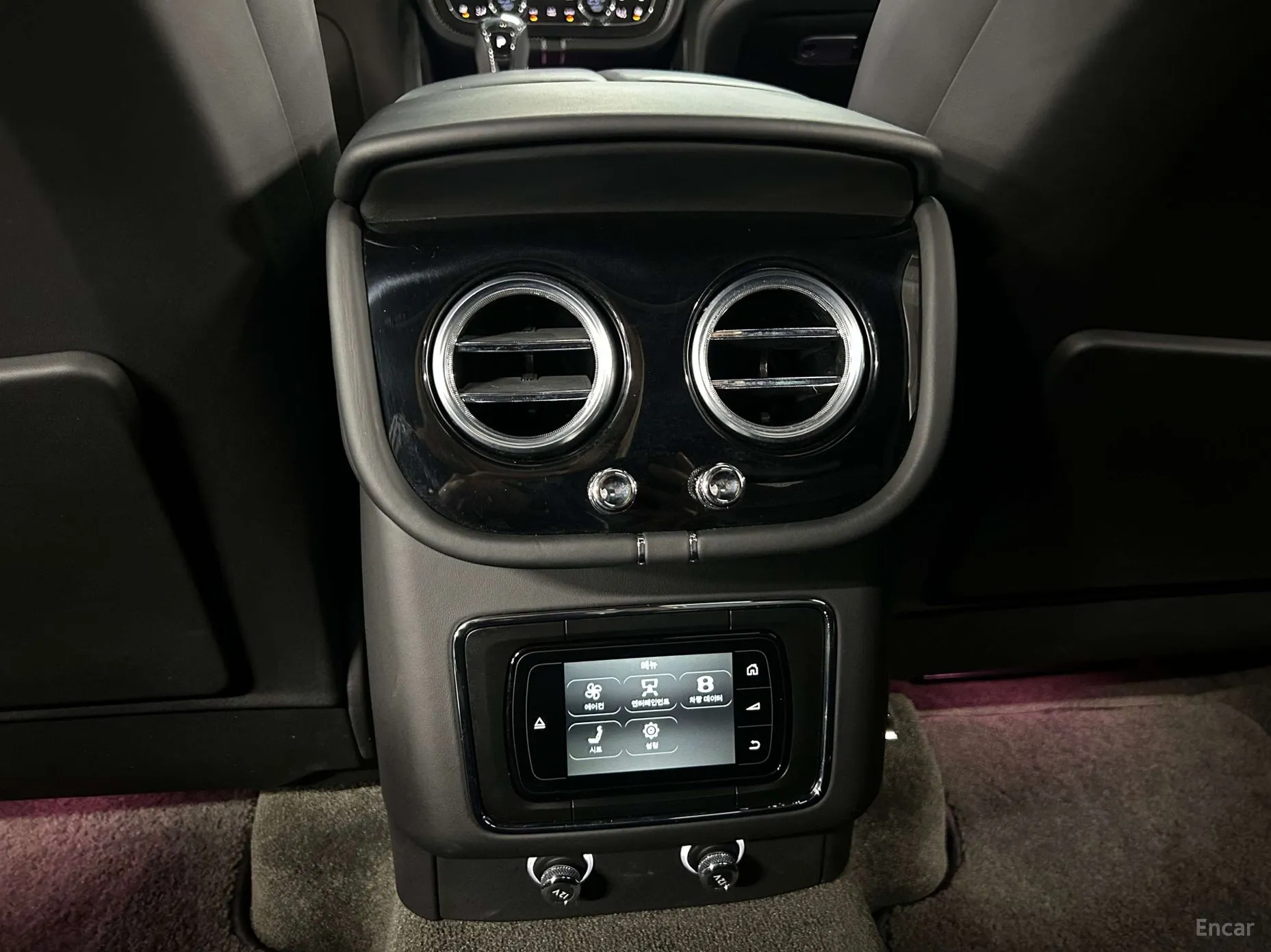 Bentley Bentayga превью 13