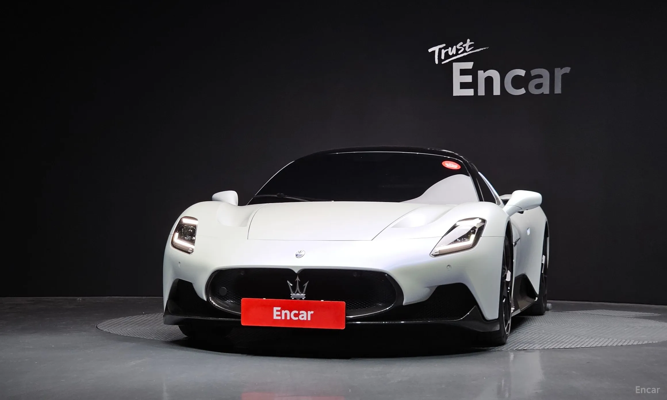 Maserati MC20 превью 3