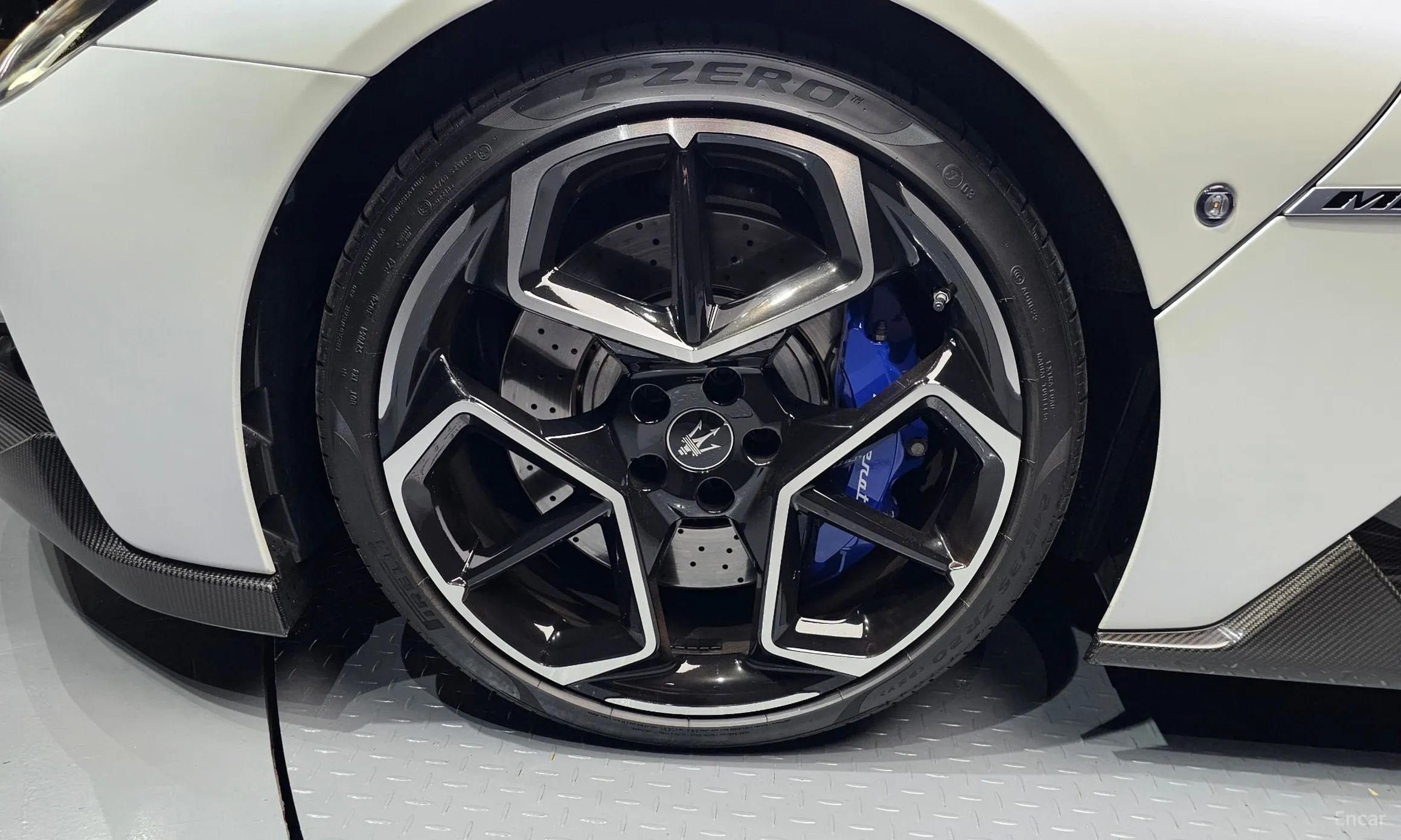 Maserati MC20 превью 5