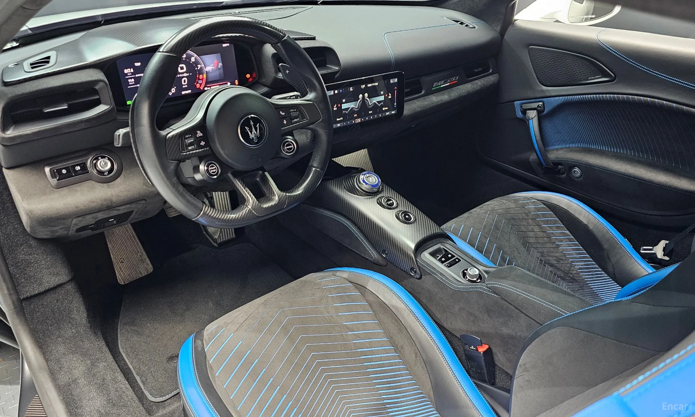 Maserati MC20 превью 7