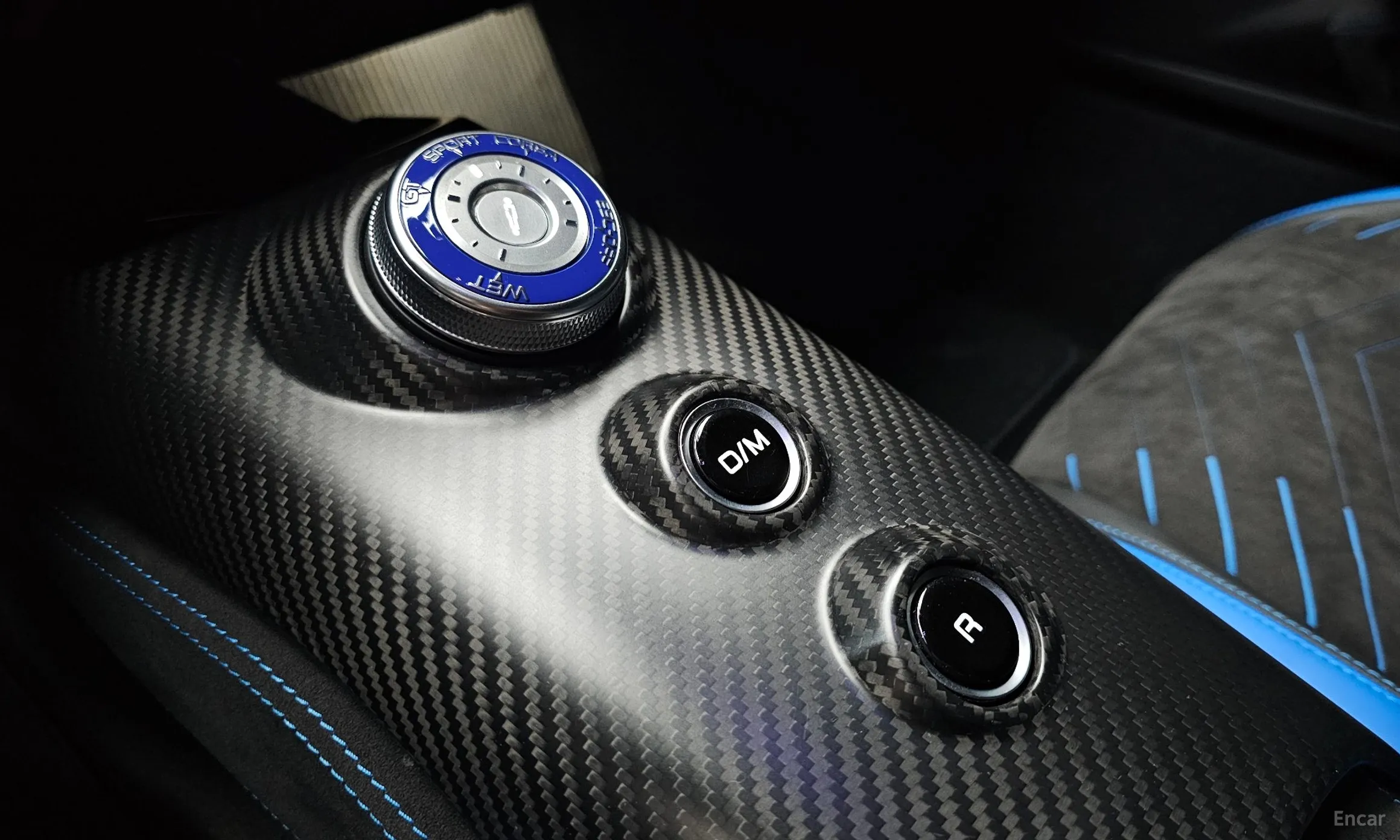 Maserati MC20 превью 9