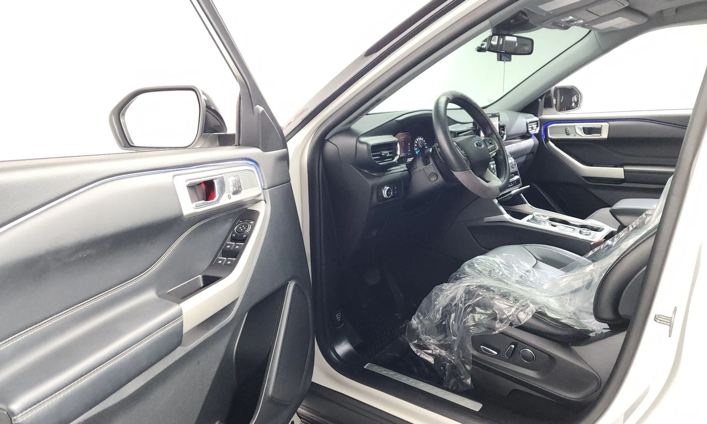 Ford Explorer 6th Generation превью 10