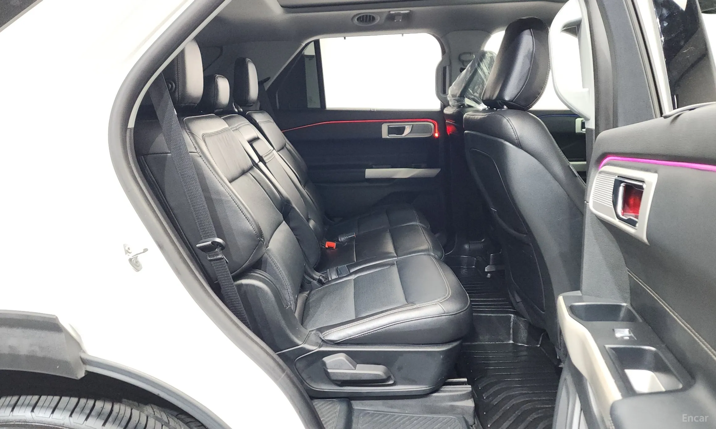 Ford Explorer 6th Generation превью 11