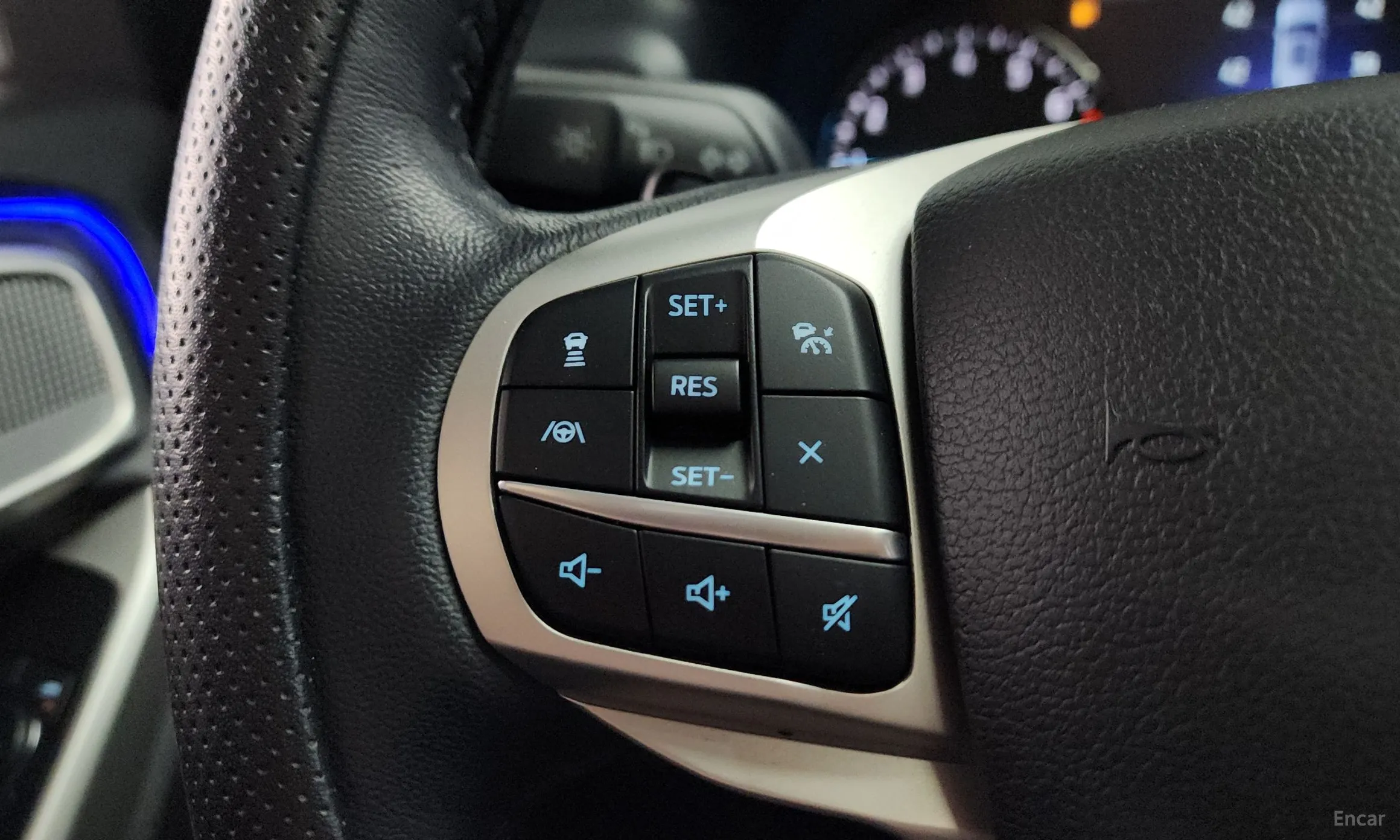 Ford Explorer 6th Generation превью 15