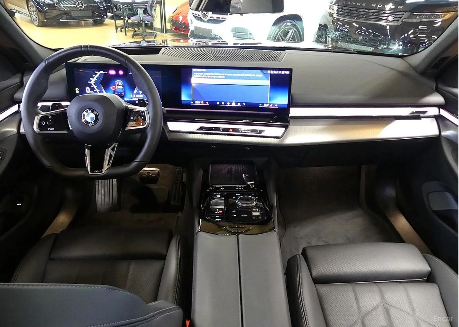 BMW 5 Series (G60) превью 7