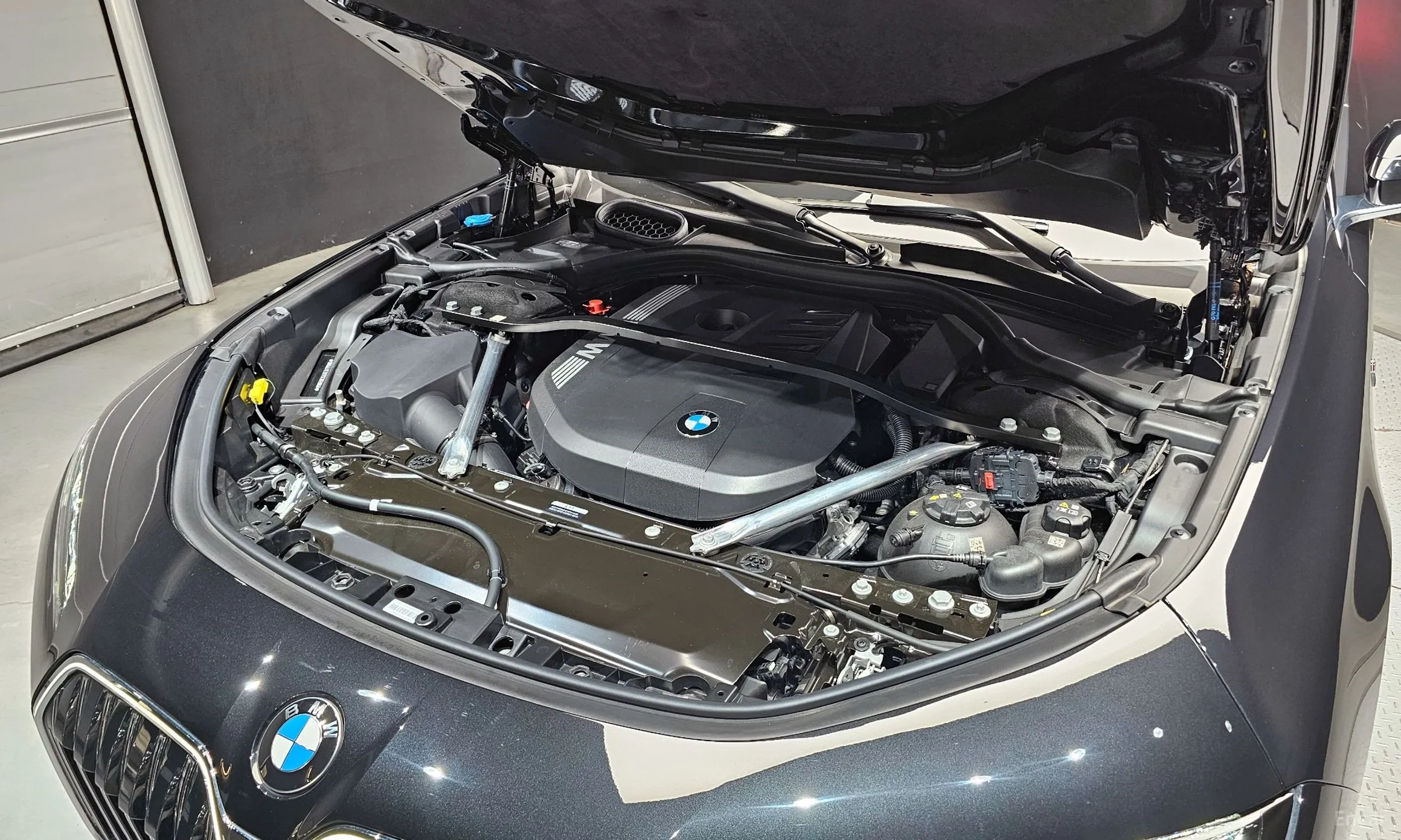 BMW 7 Series (G70) превью 6