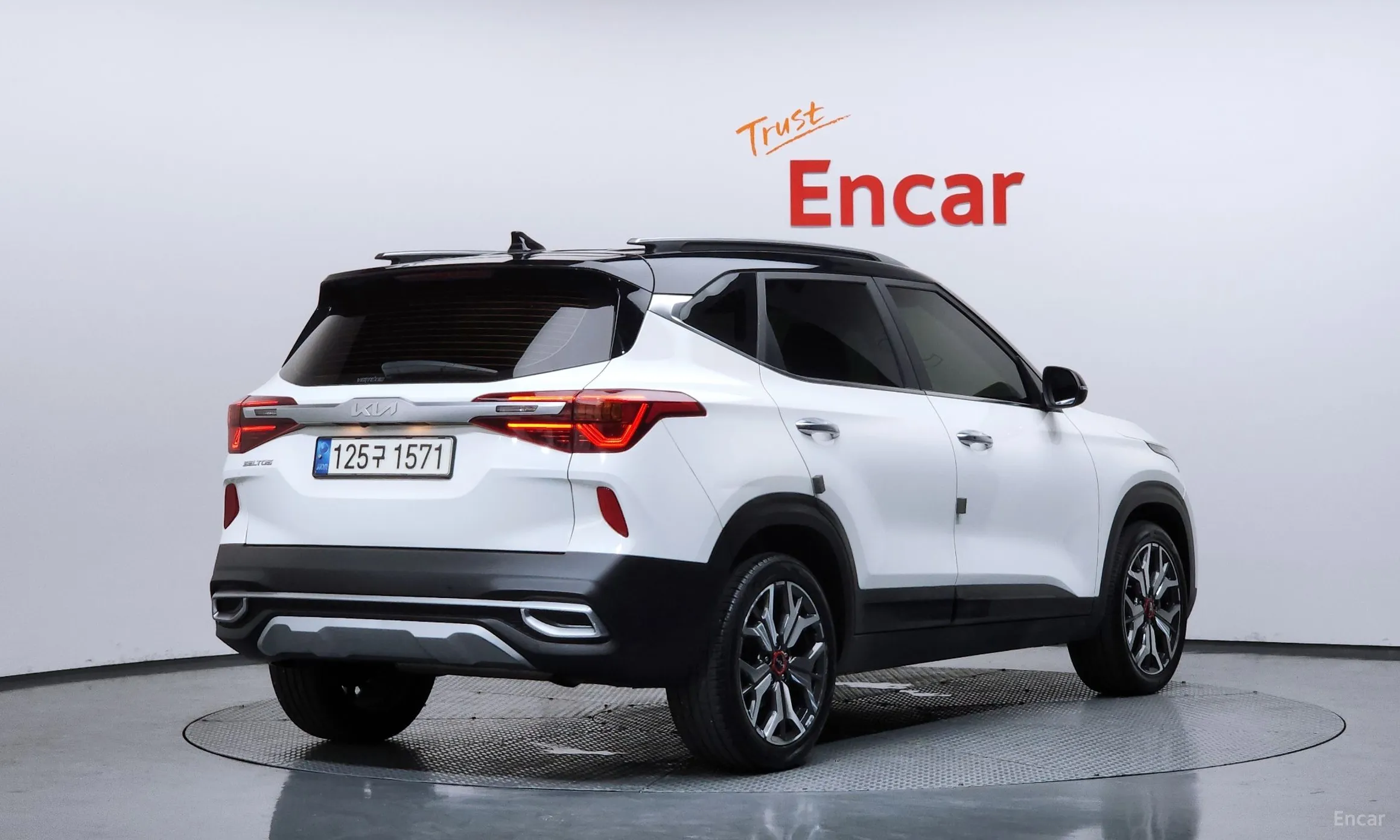 Kia Seltos превью 2