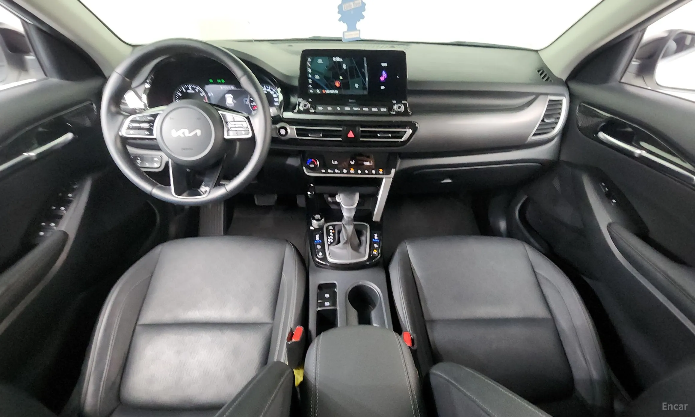 Kia Seltos превью 7