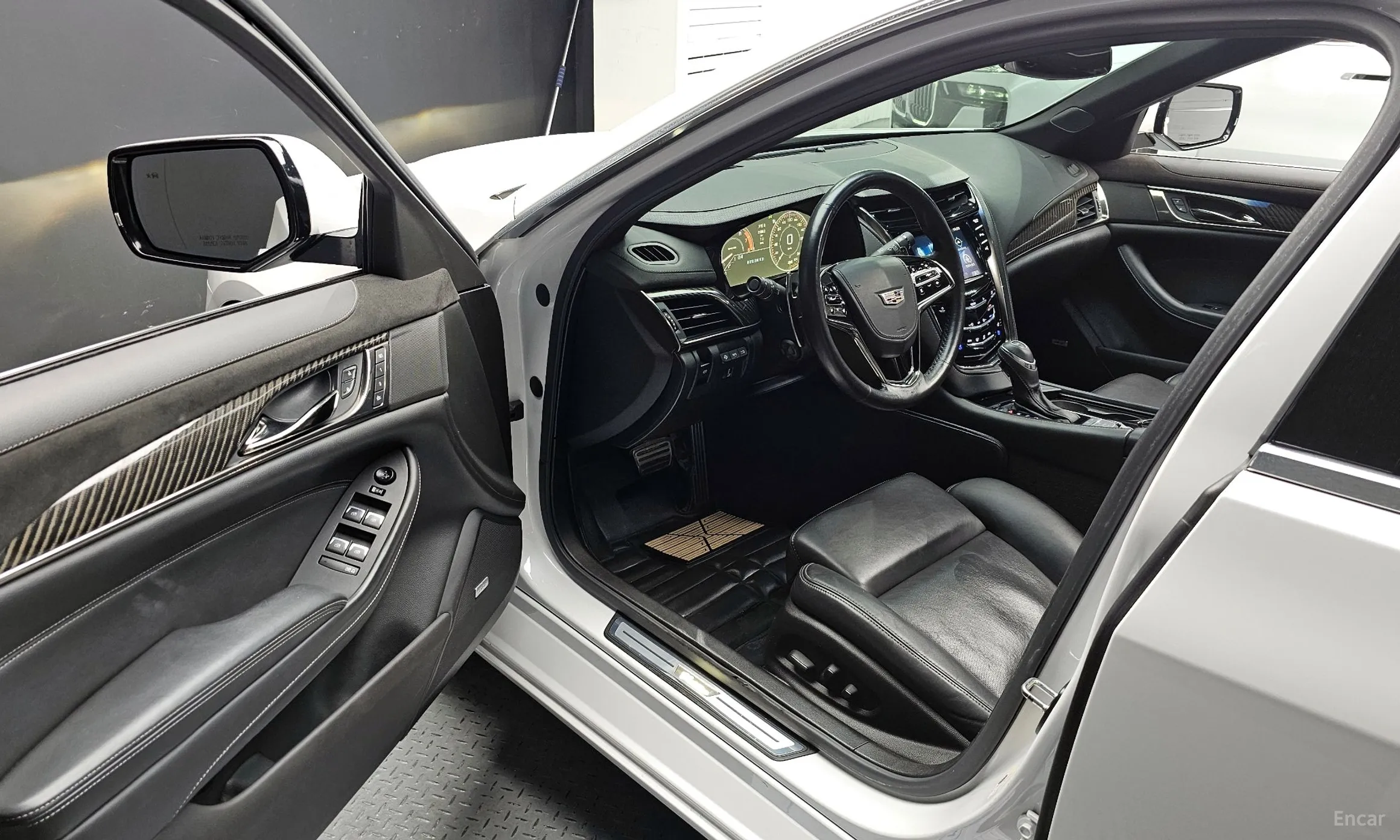 Cadillac CTS Gen 3 превью 10