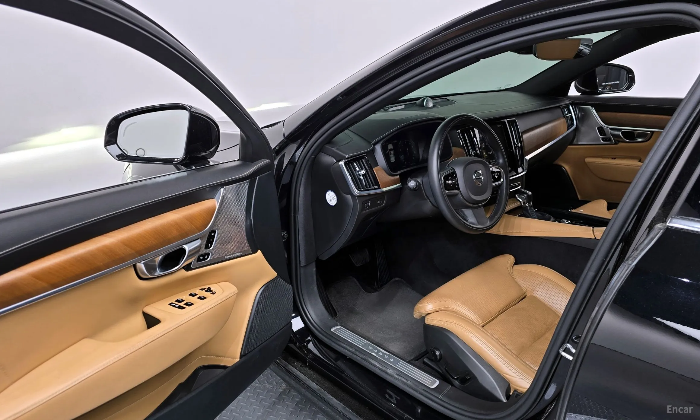 Volvo S90 превью 10