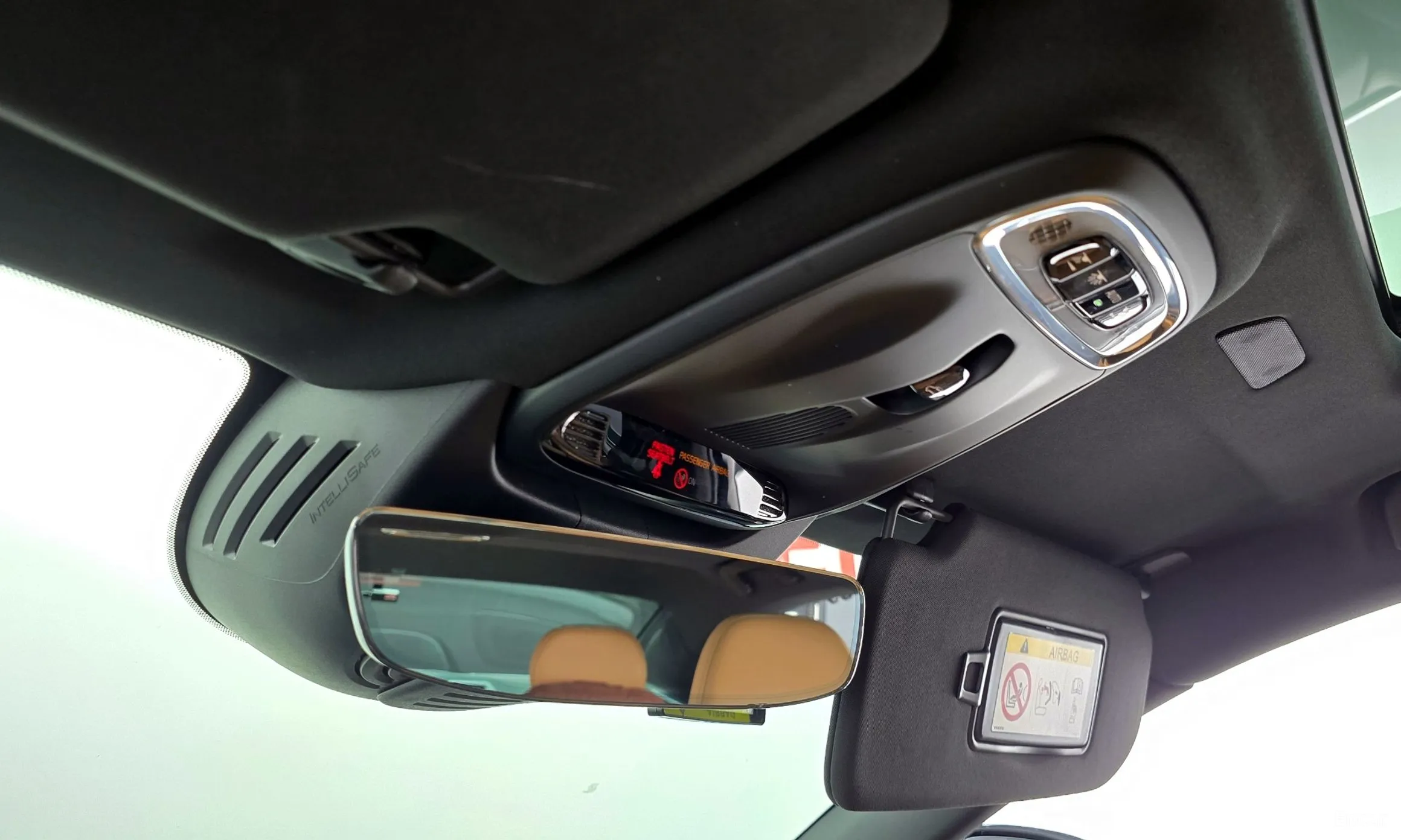 Volvo S90 превью 18