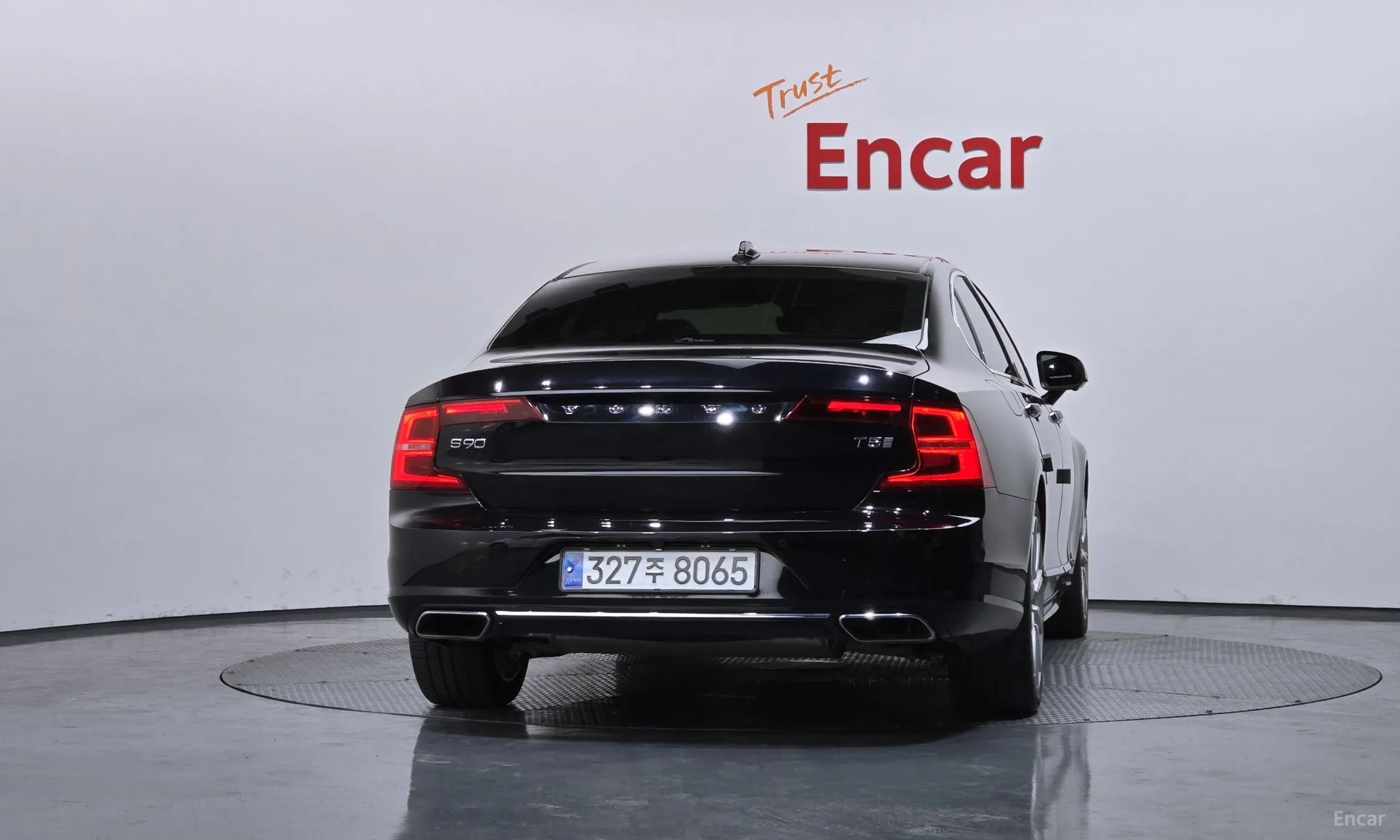 Volvo S90 превью 4