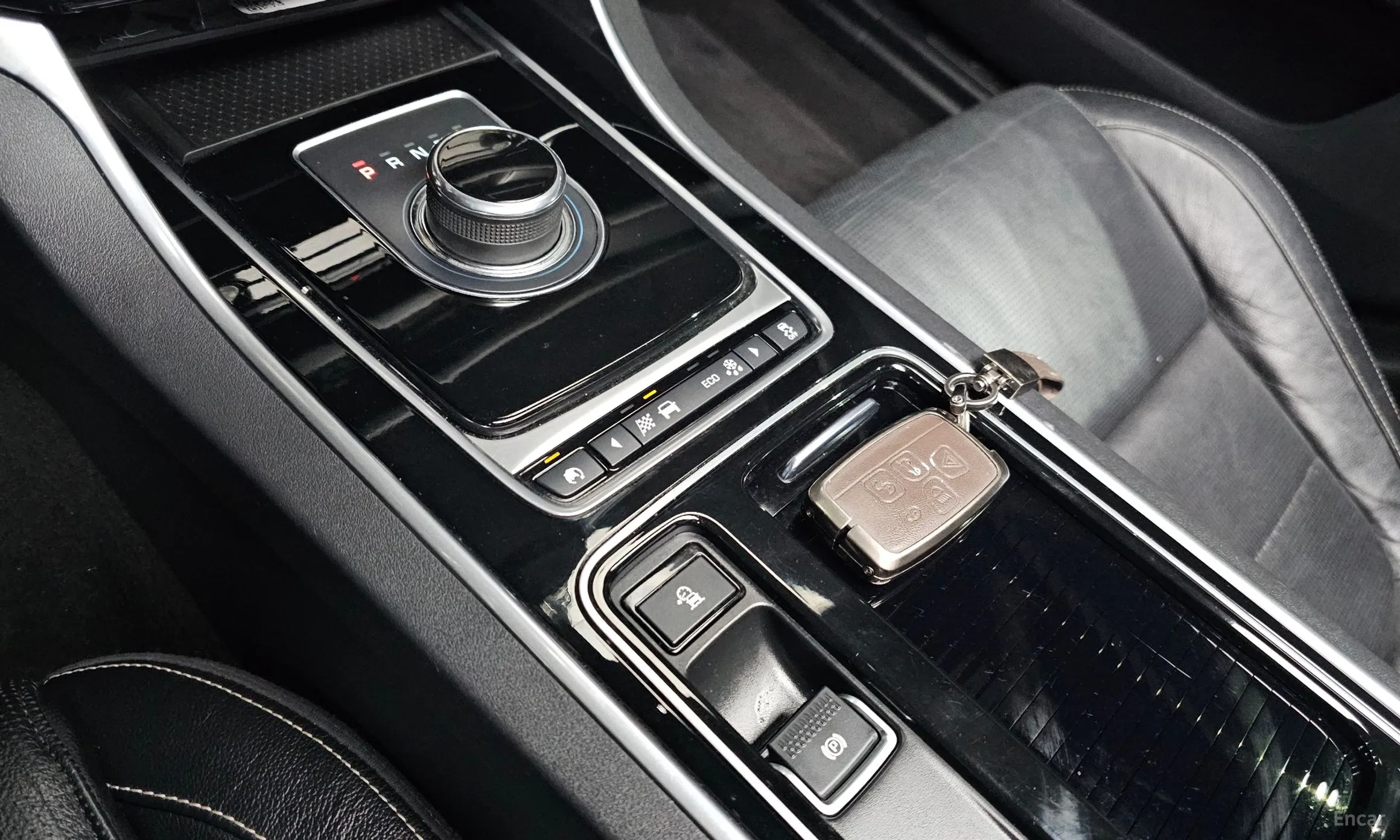 Jaguar XF (x260) превью 9