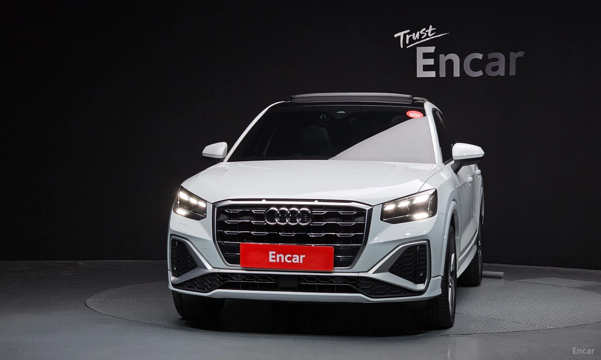 Audi Q2 превью 3