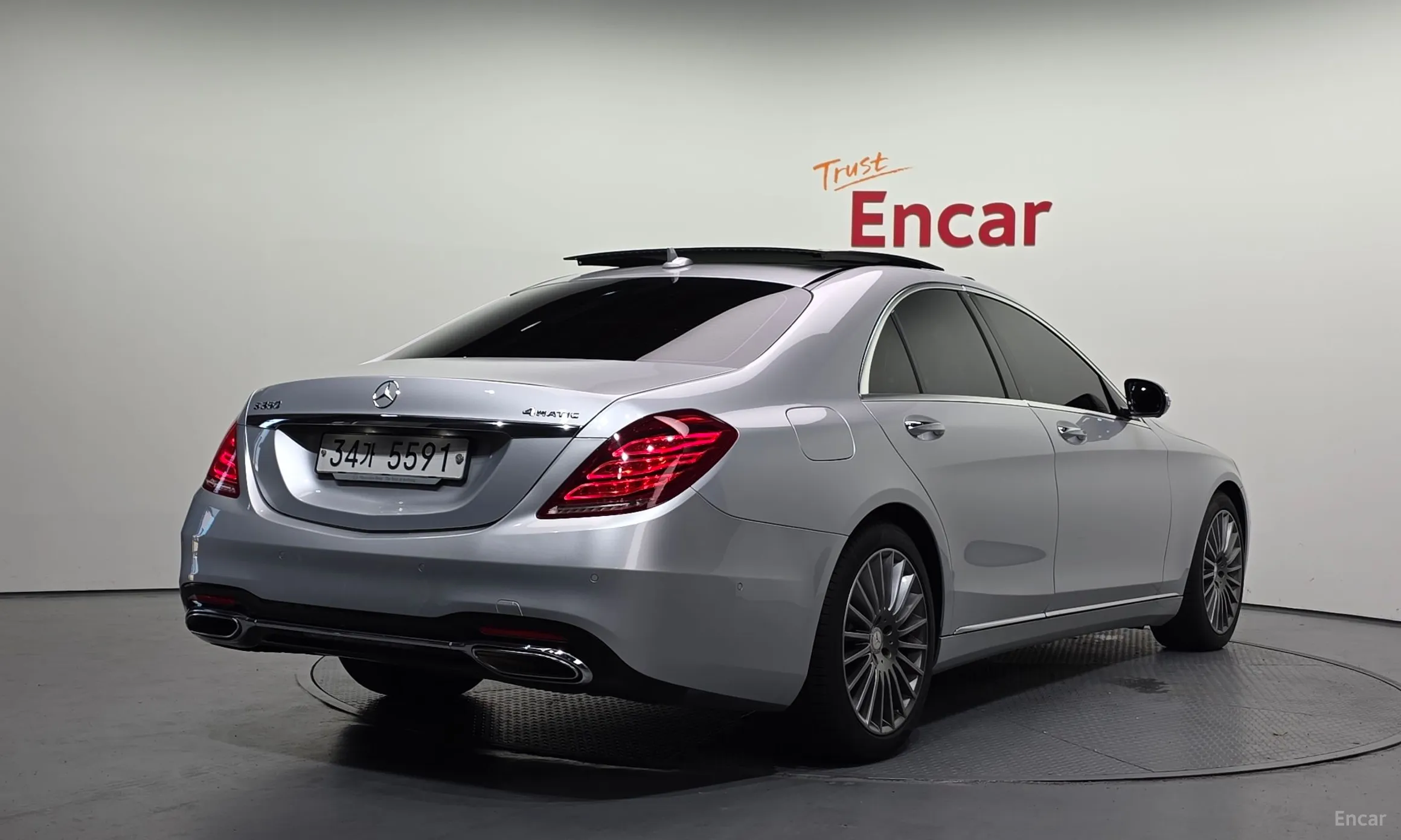 Mercedes Benz S-Class W222
