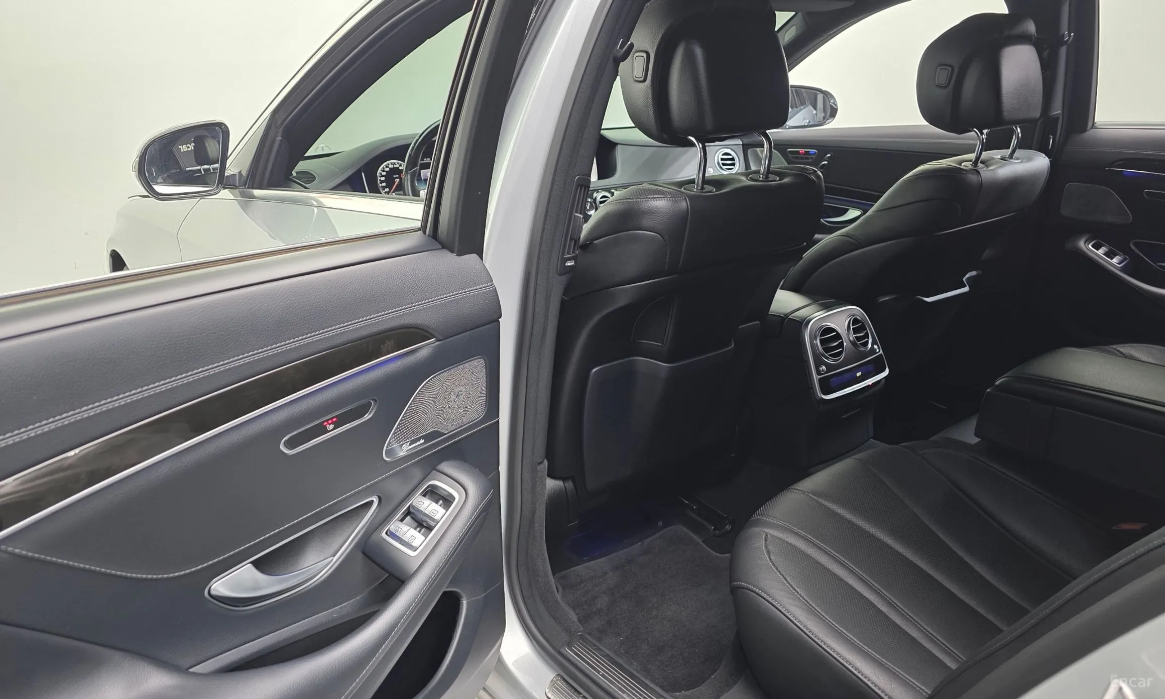 Mercedes Benz S-Class W222 превью 18